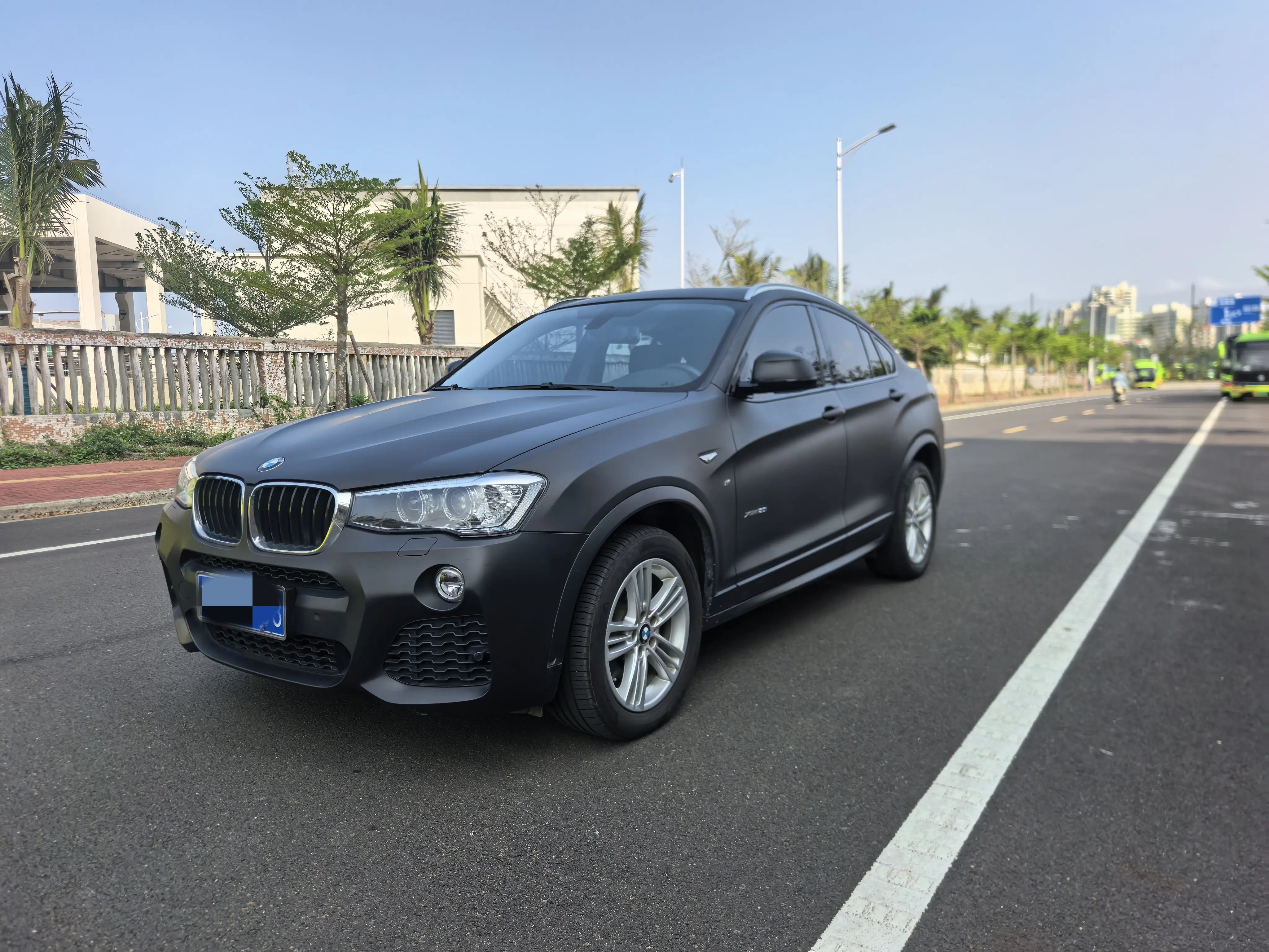 BMW X4  из Китая