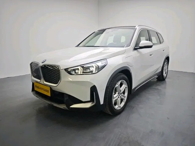 BMW iX1  из Китая