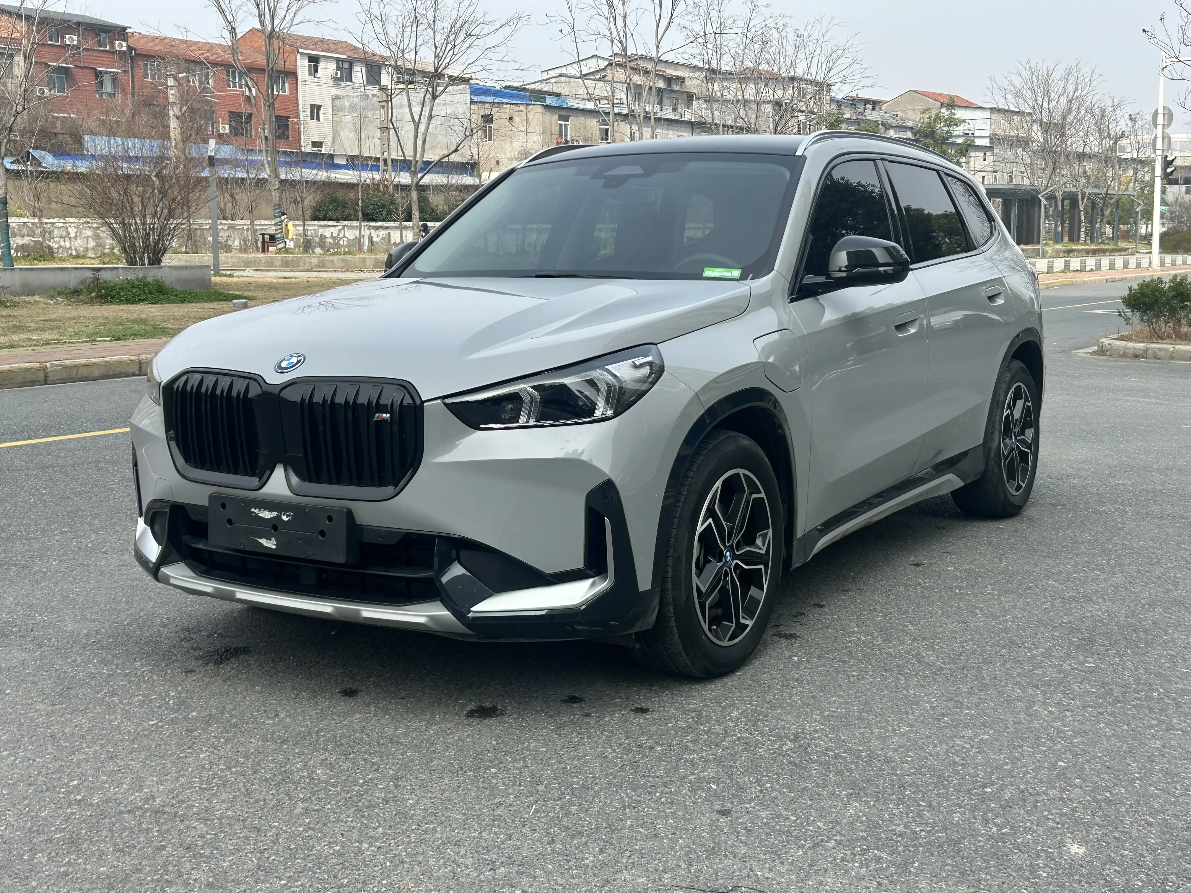 BMW iX1  из Китая