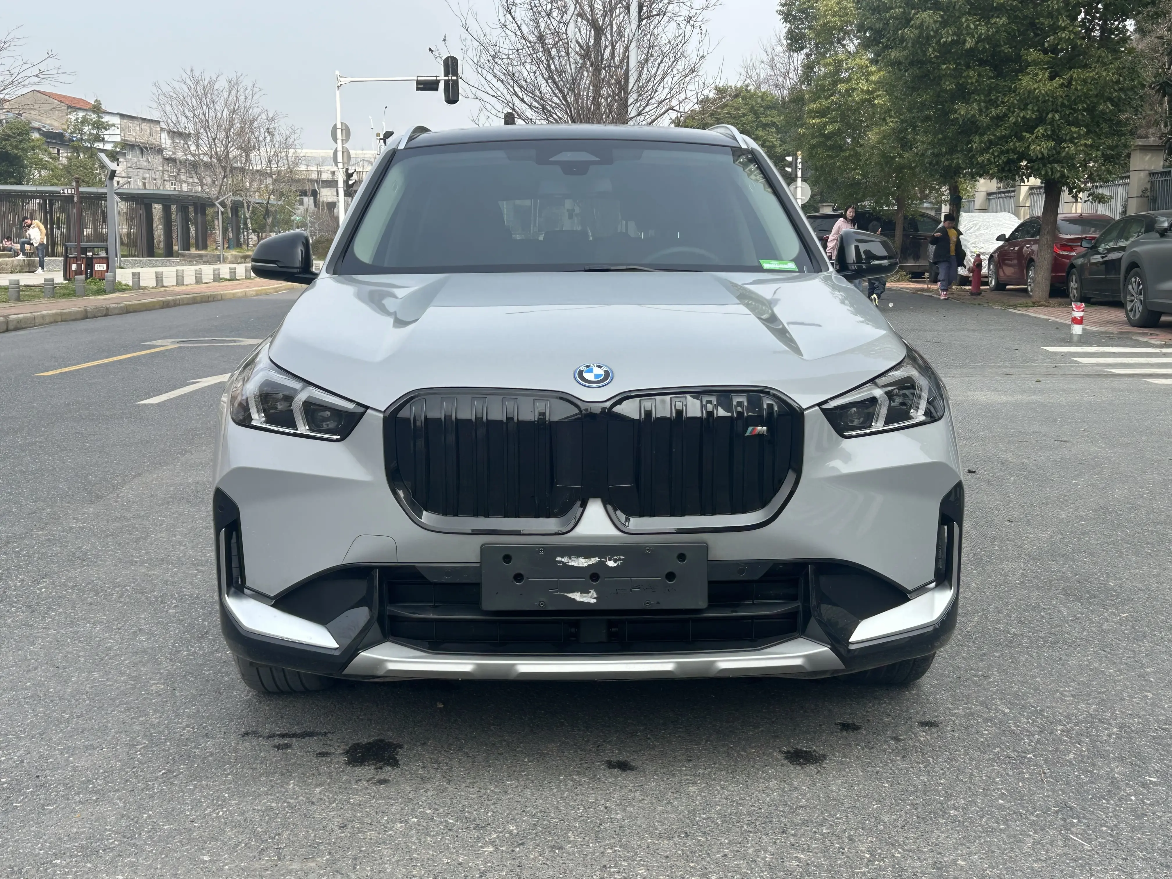 BMW iX1  из Китая