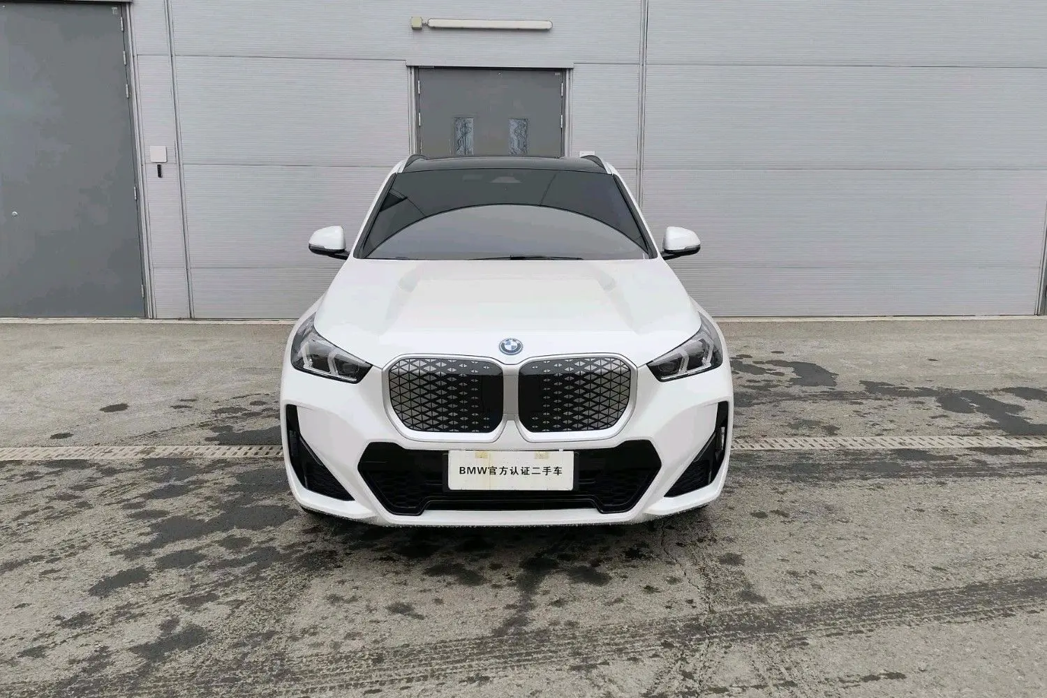 BMW iX1  из Китая