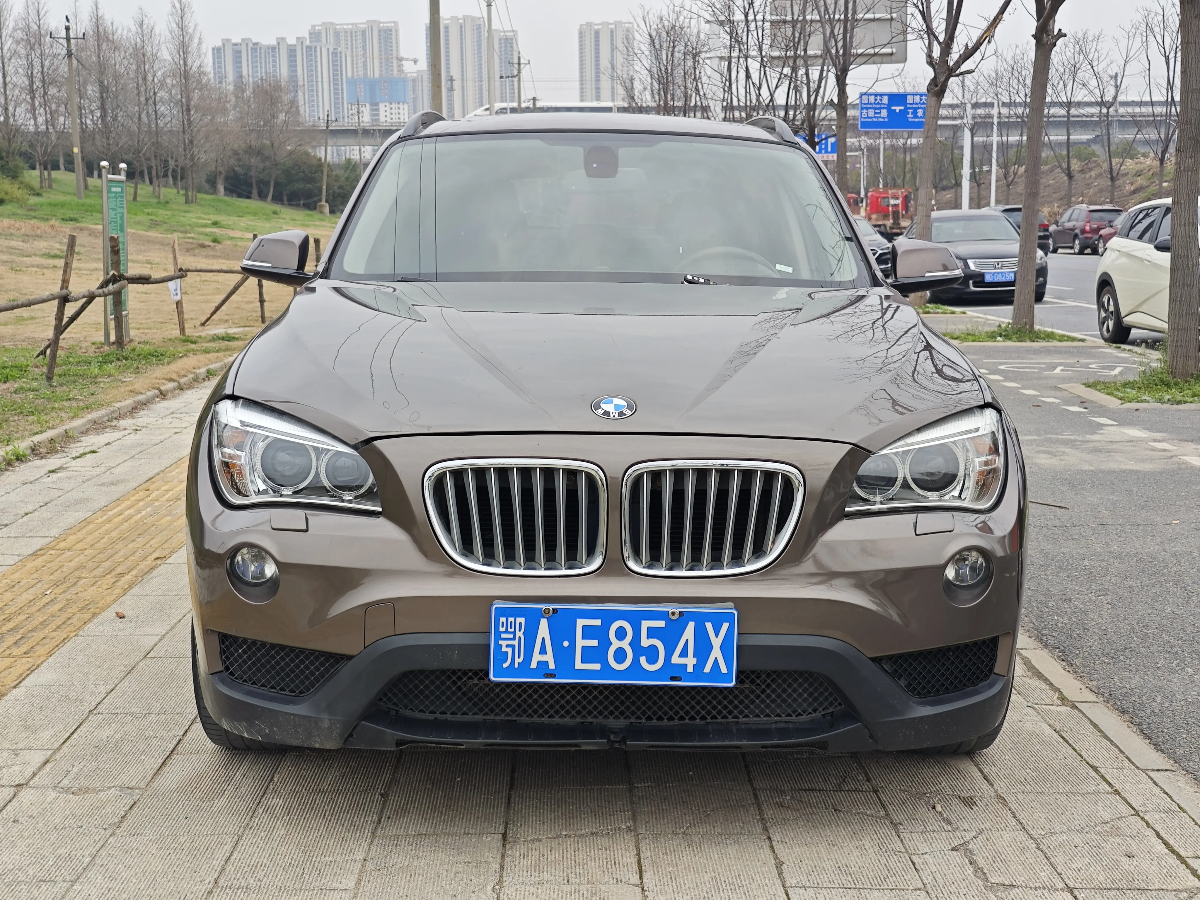 BMW X1  из Китая