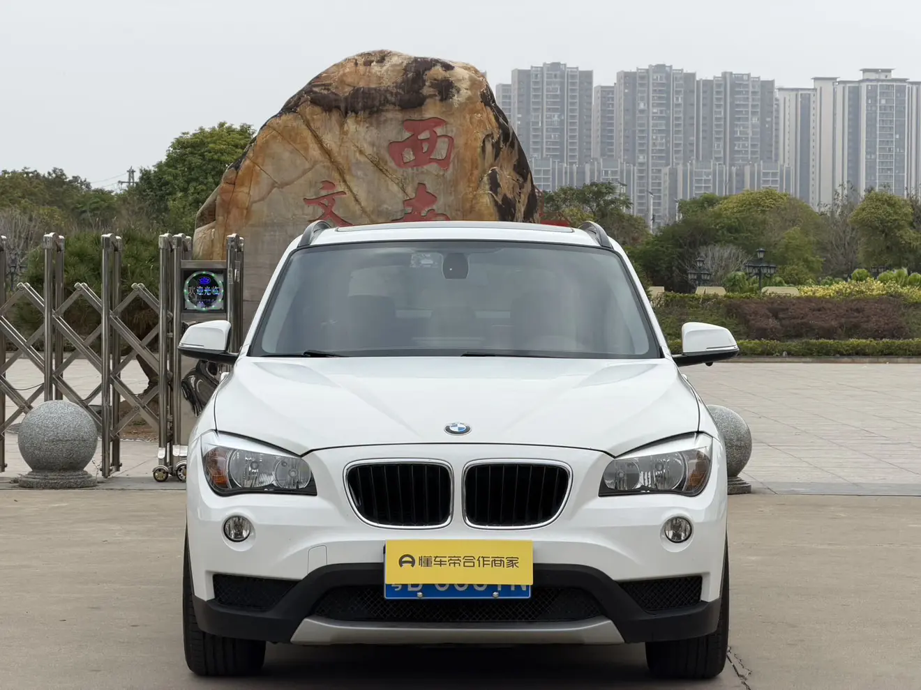 BMW X1  из Китая