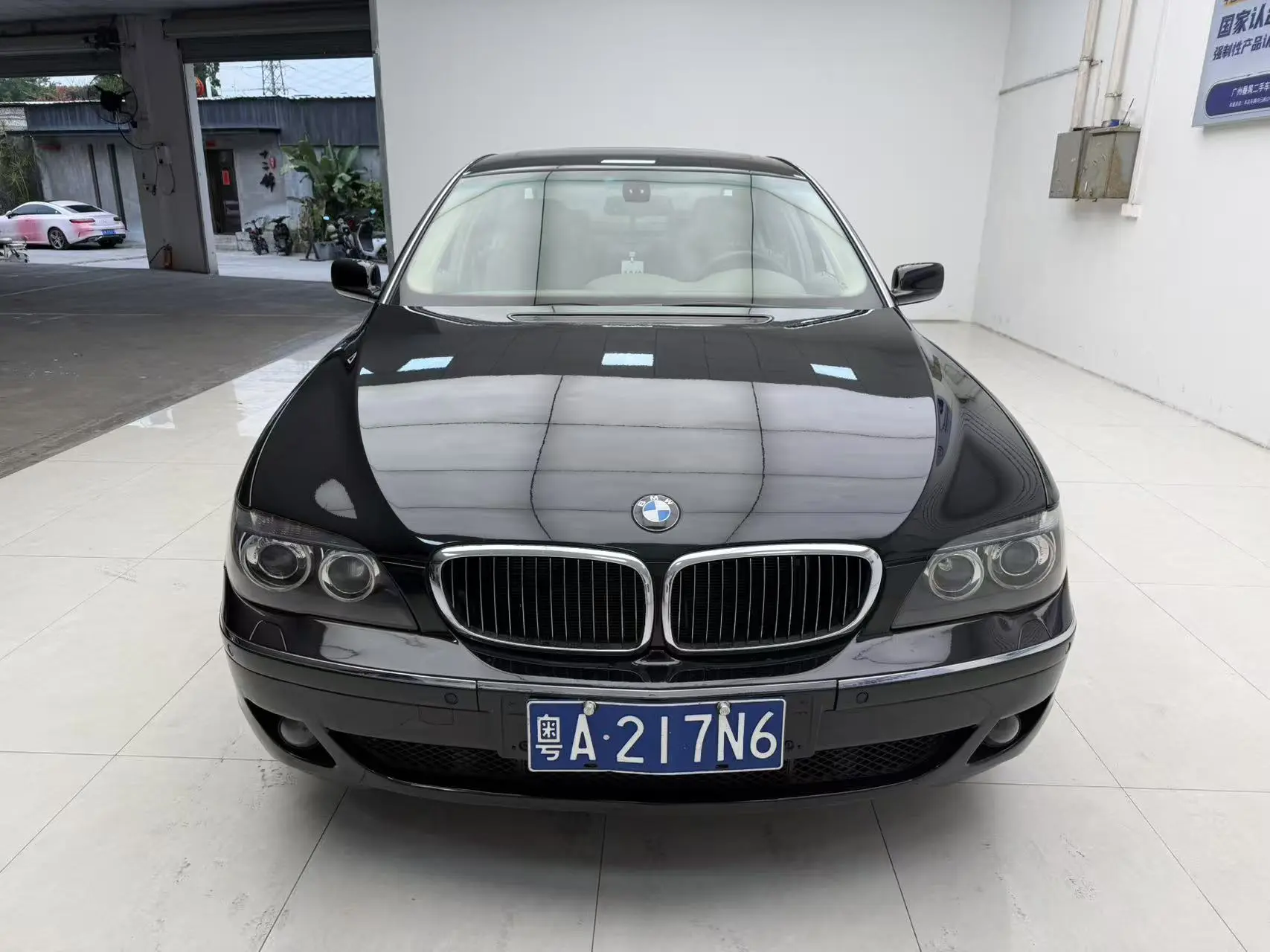 BMW 7 Series  из Китая
