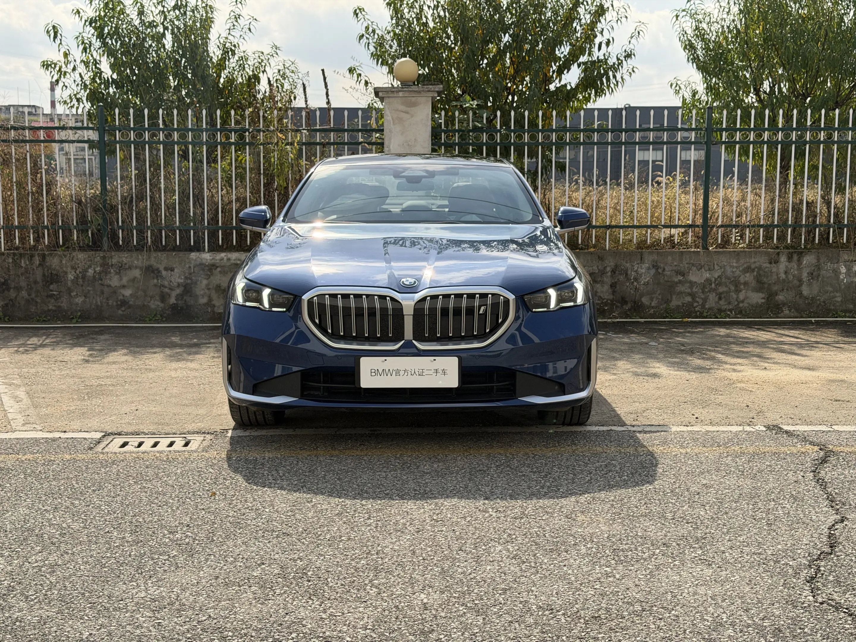 BMW i5  из Китая