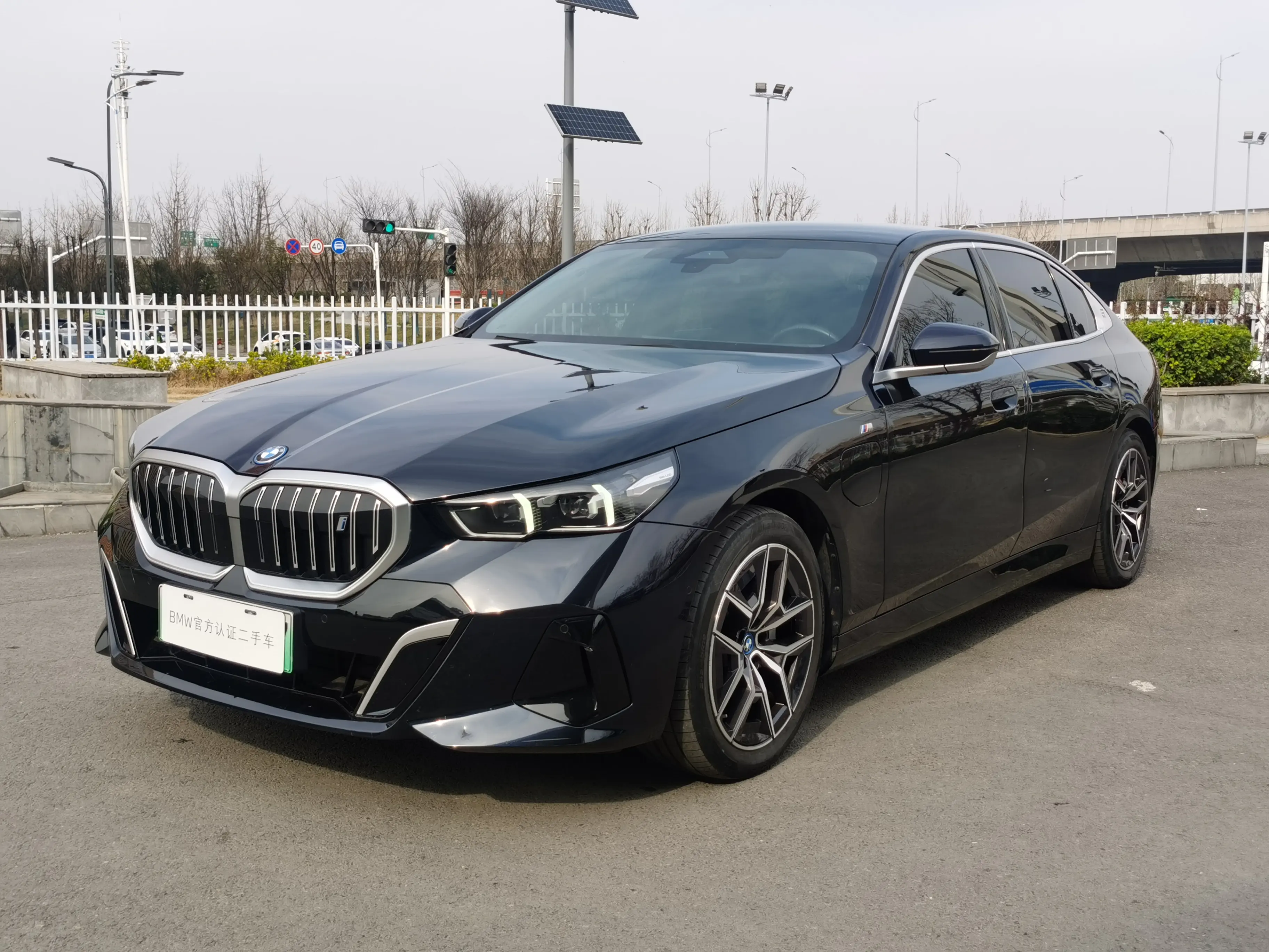 BMW i5  из Китая