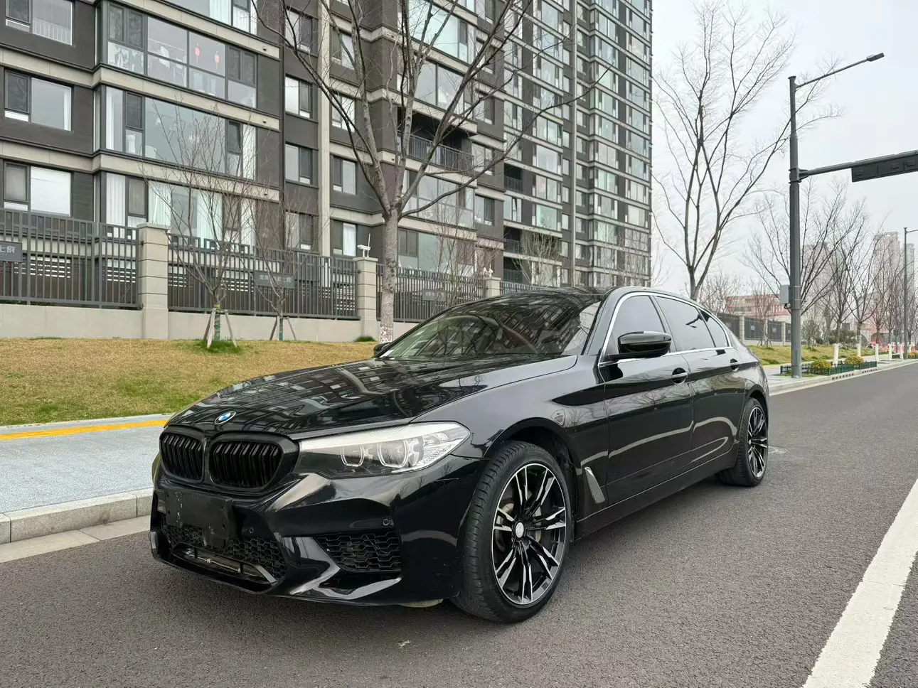 BMW 5 Series  из Китая