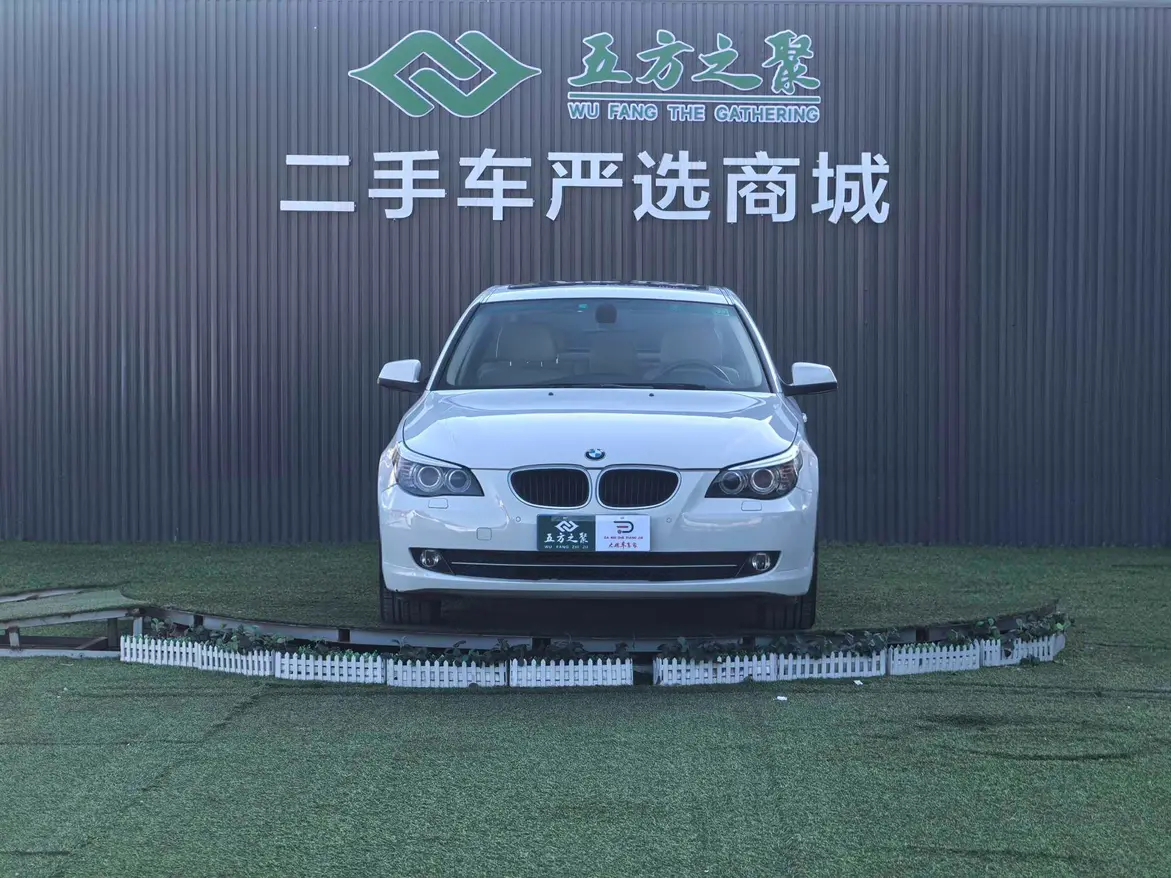 BMW 5 Series  из Китая