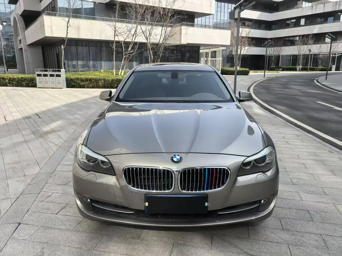 BMW 5 Series  из Китая