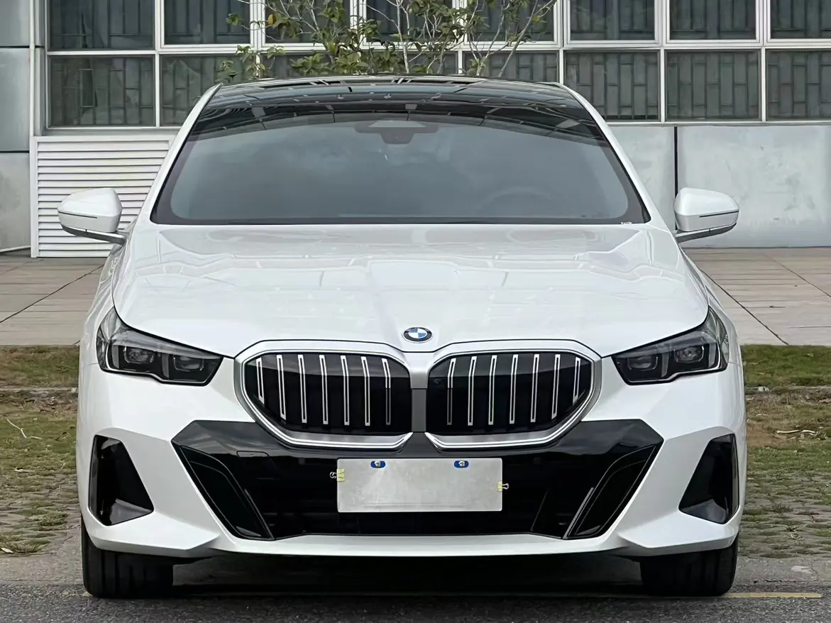 BMW 5 Series  из Китая