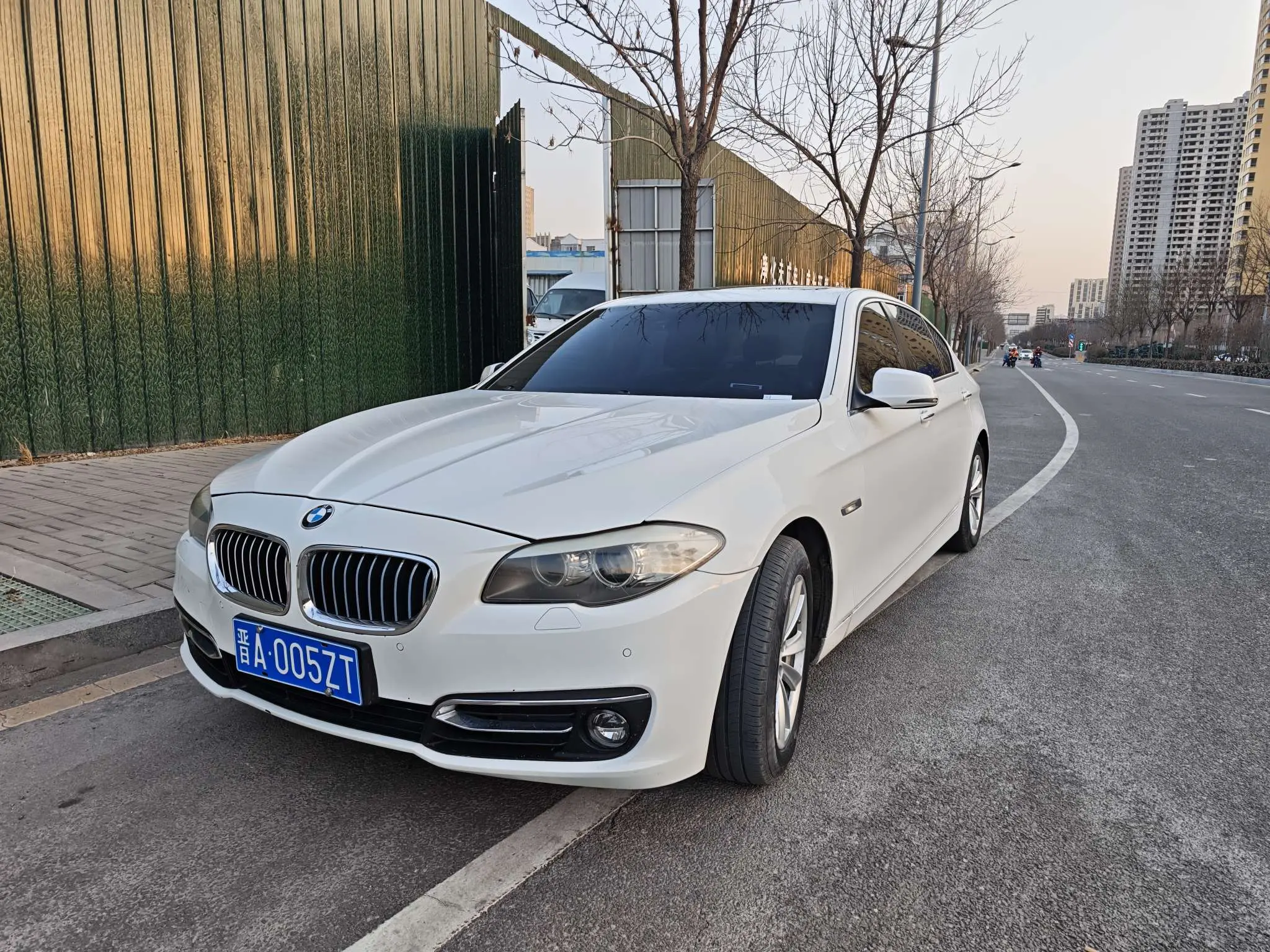 BMW 5 Series  из Китая