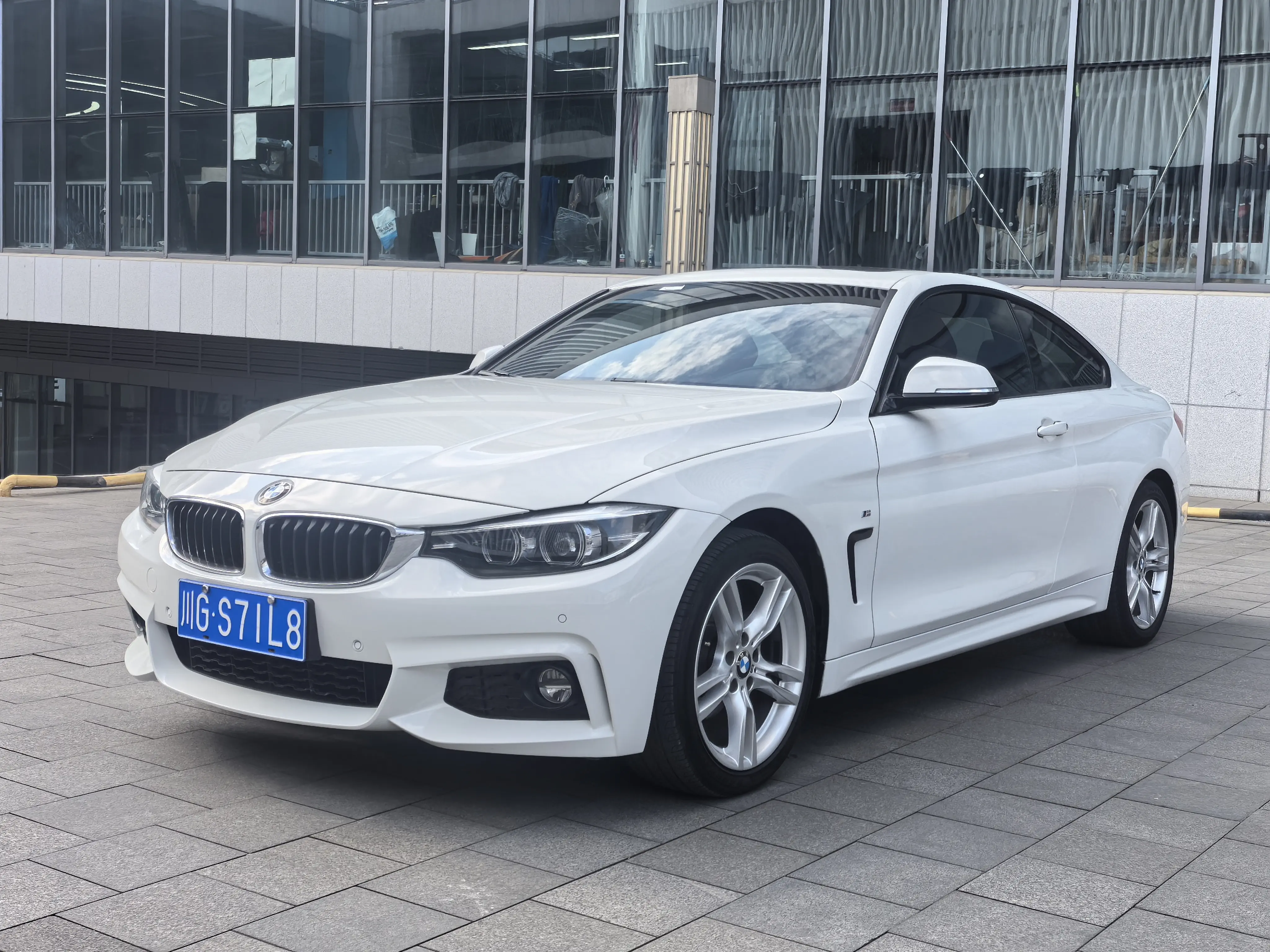 BMW 4 Series  из Китая