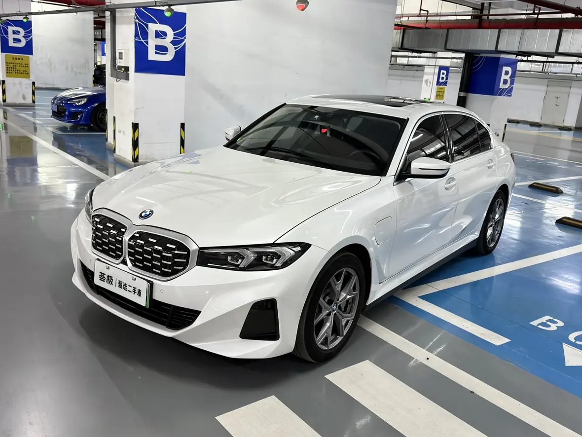 BMW i3  из Китая