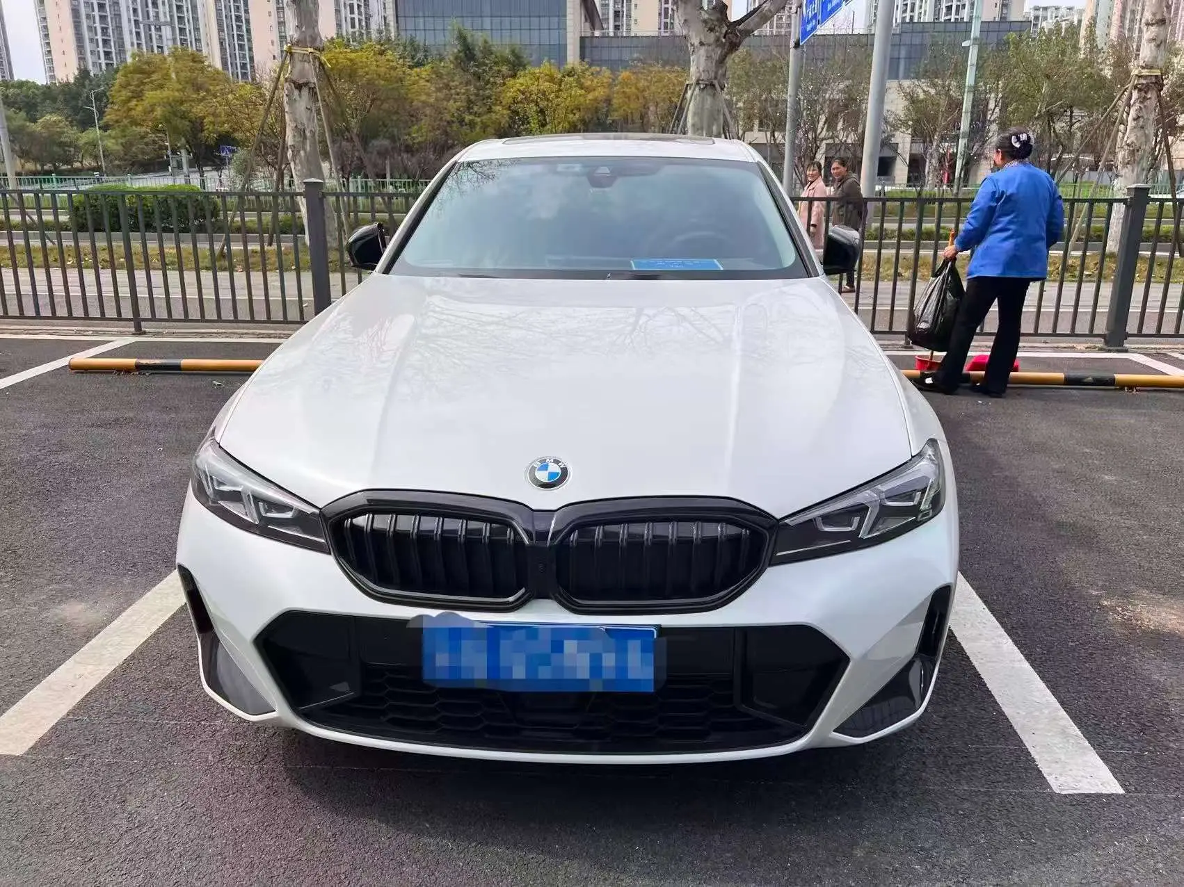 BMW 3 Series  из Китая