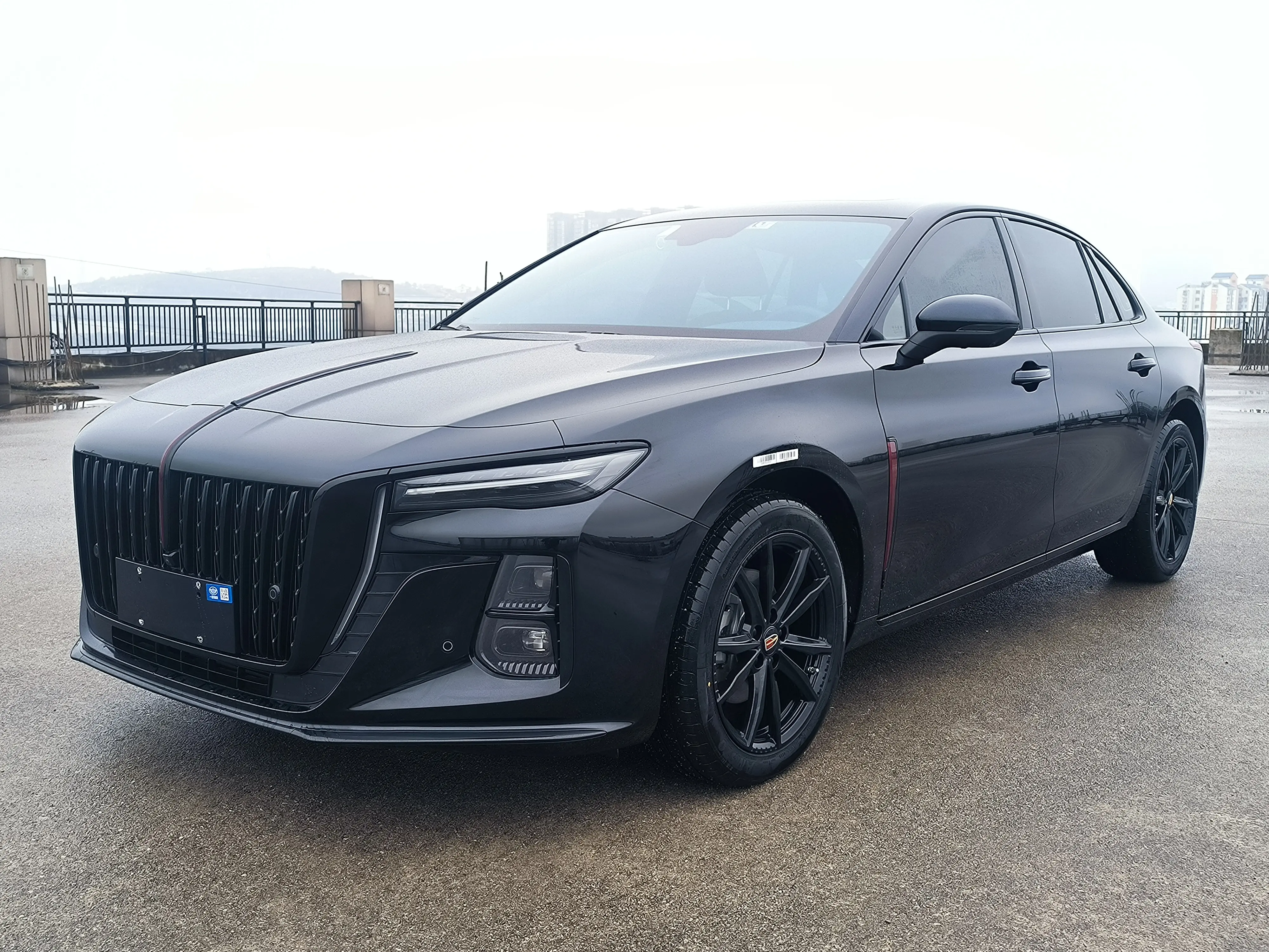 Hongqi H5  из Китая