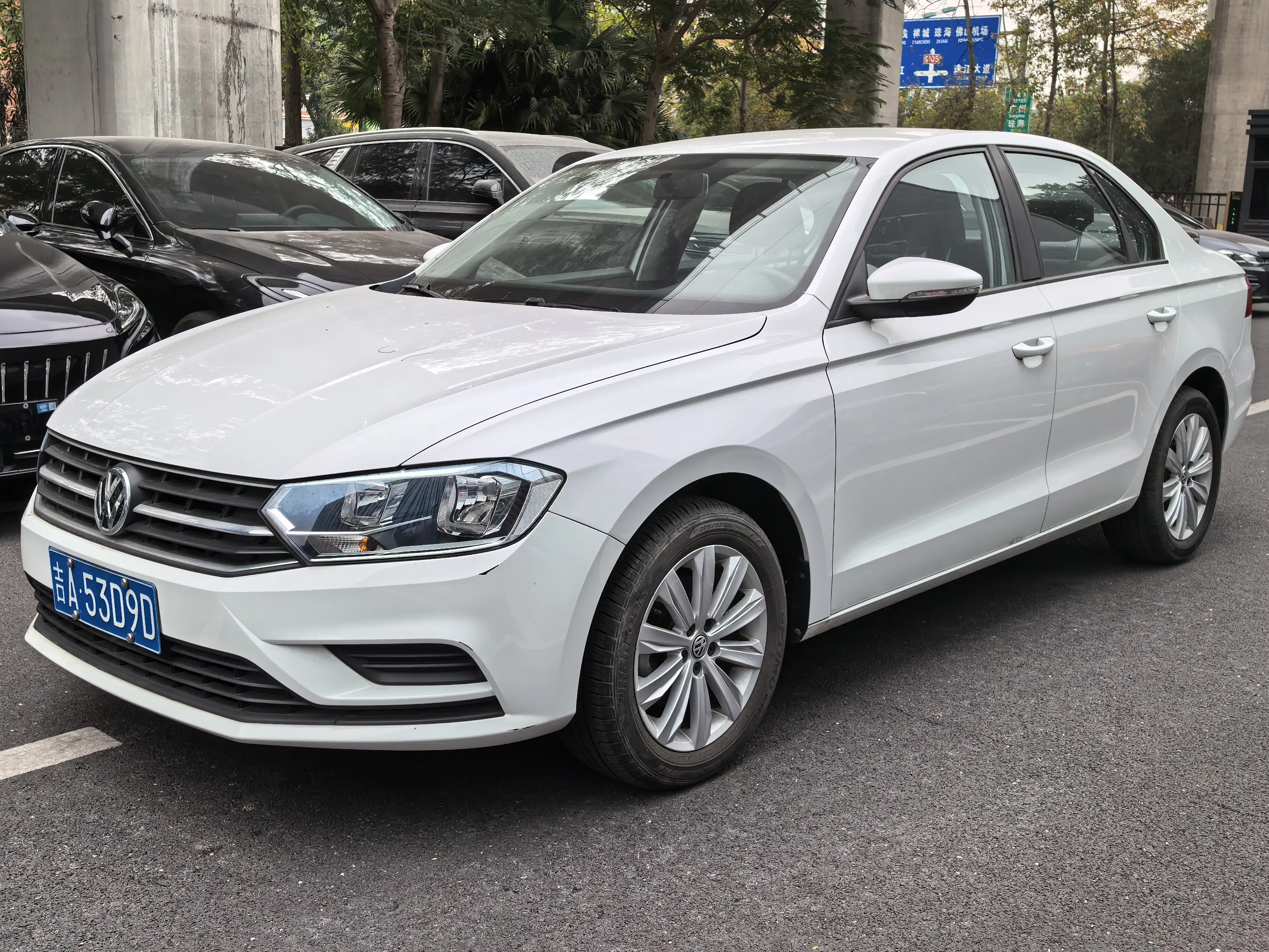 Volkswagen Bora  из Китая