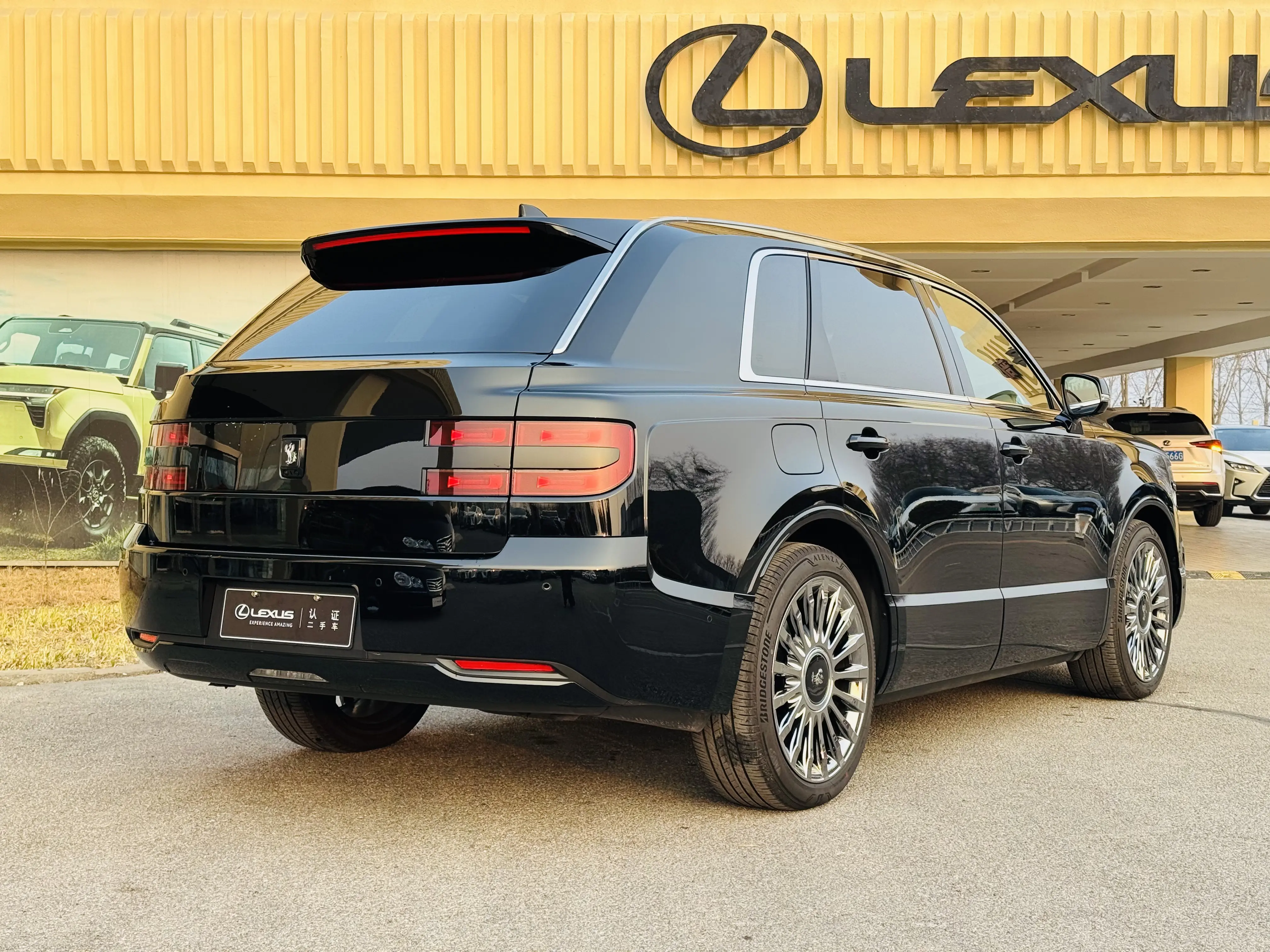 Shiji Shiji  из Китая