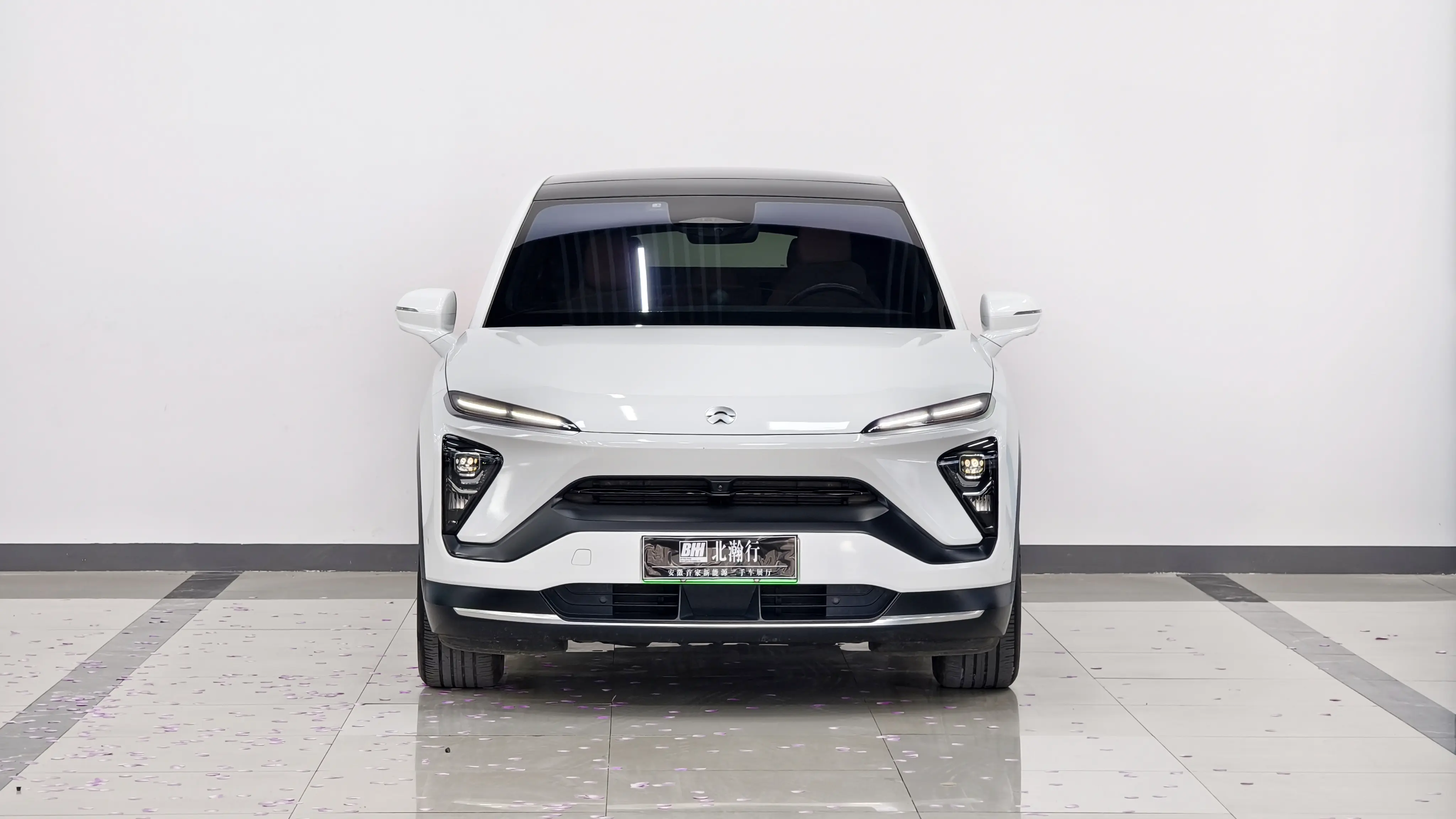 NIO EC6  из Китая