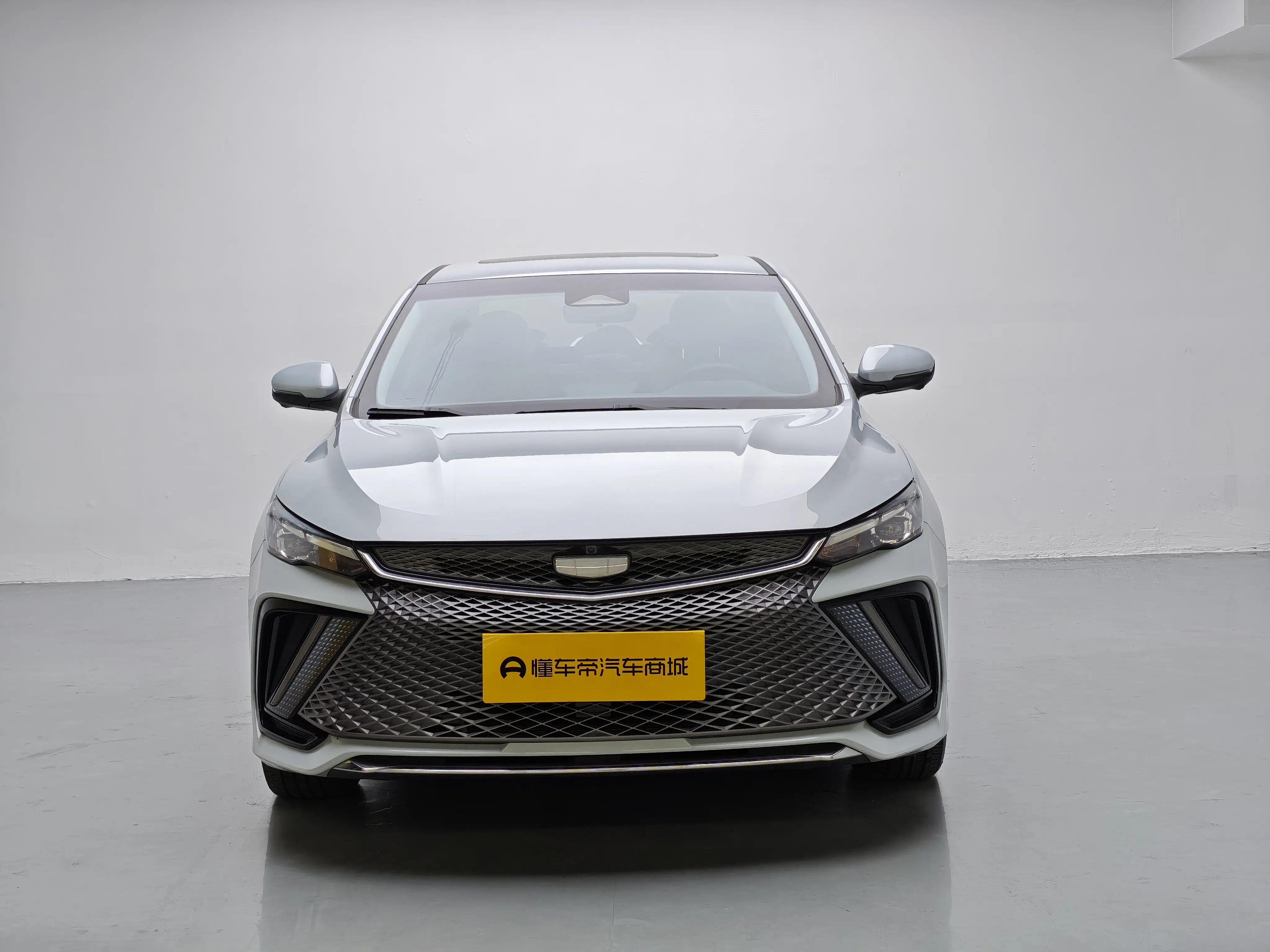 Geely Emgrand L HiP  из Китая