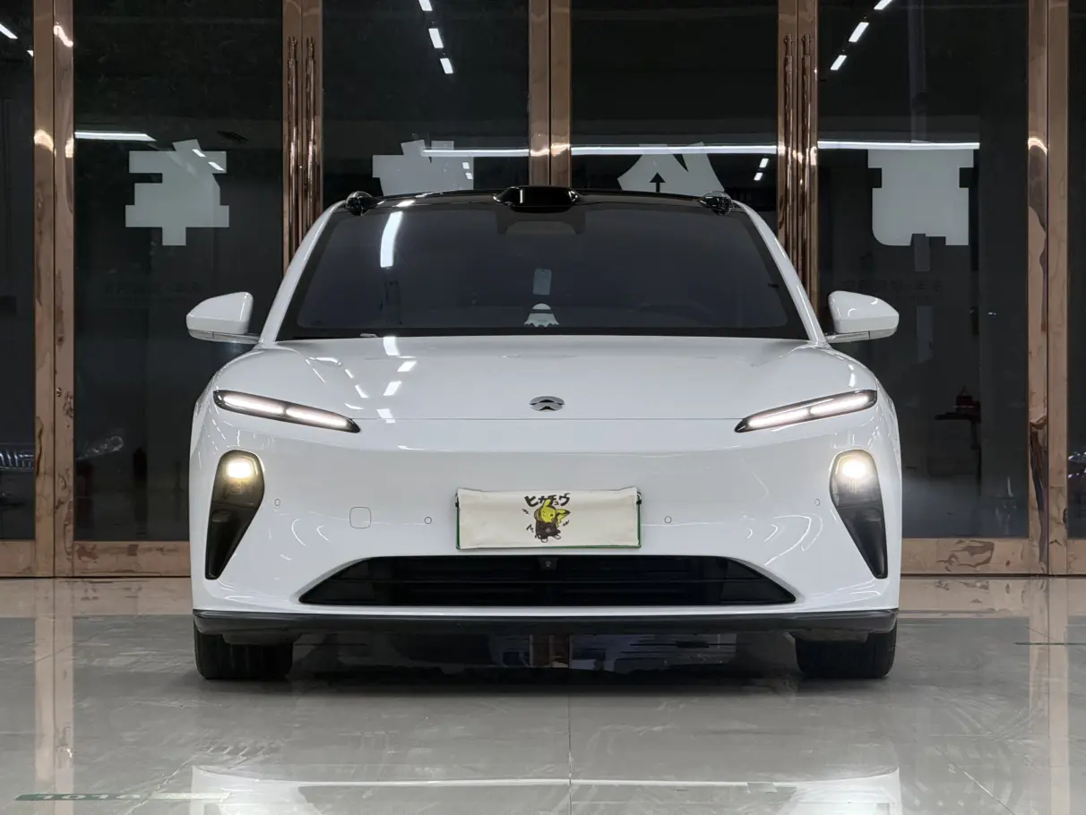 NIO ET5T  из Китая