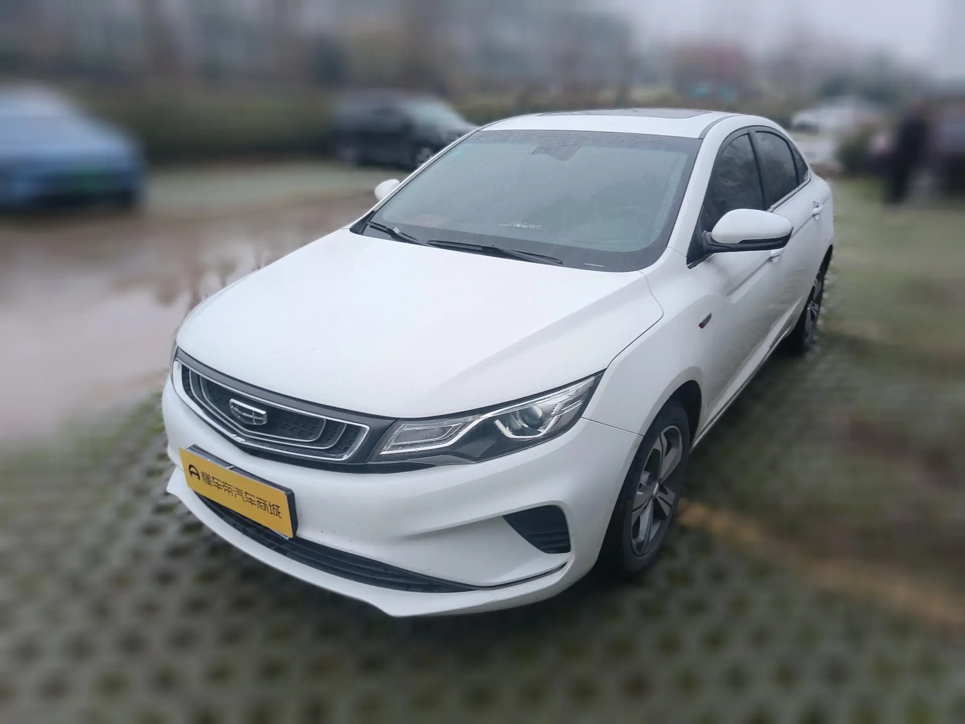 Geely Emgrand GL  из Китая