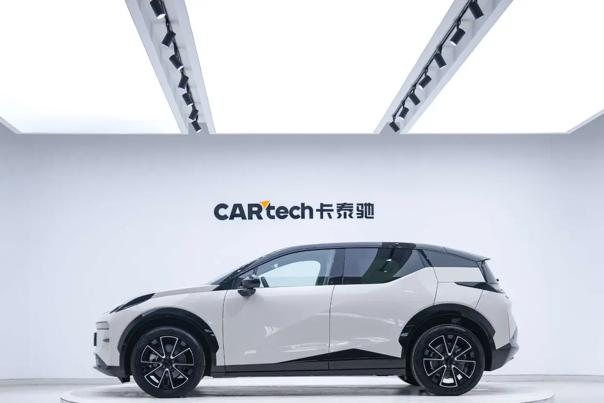 ZEEKR X  из Китая