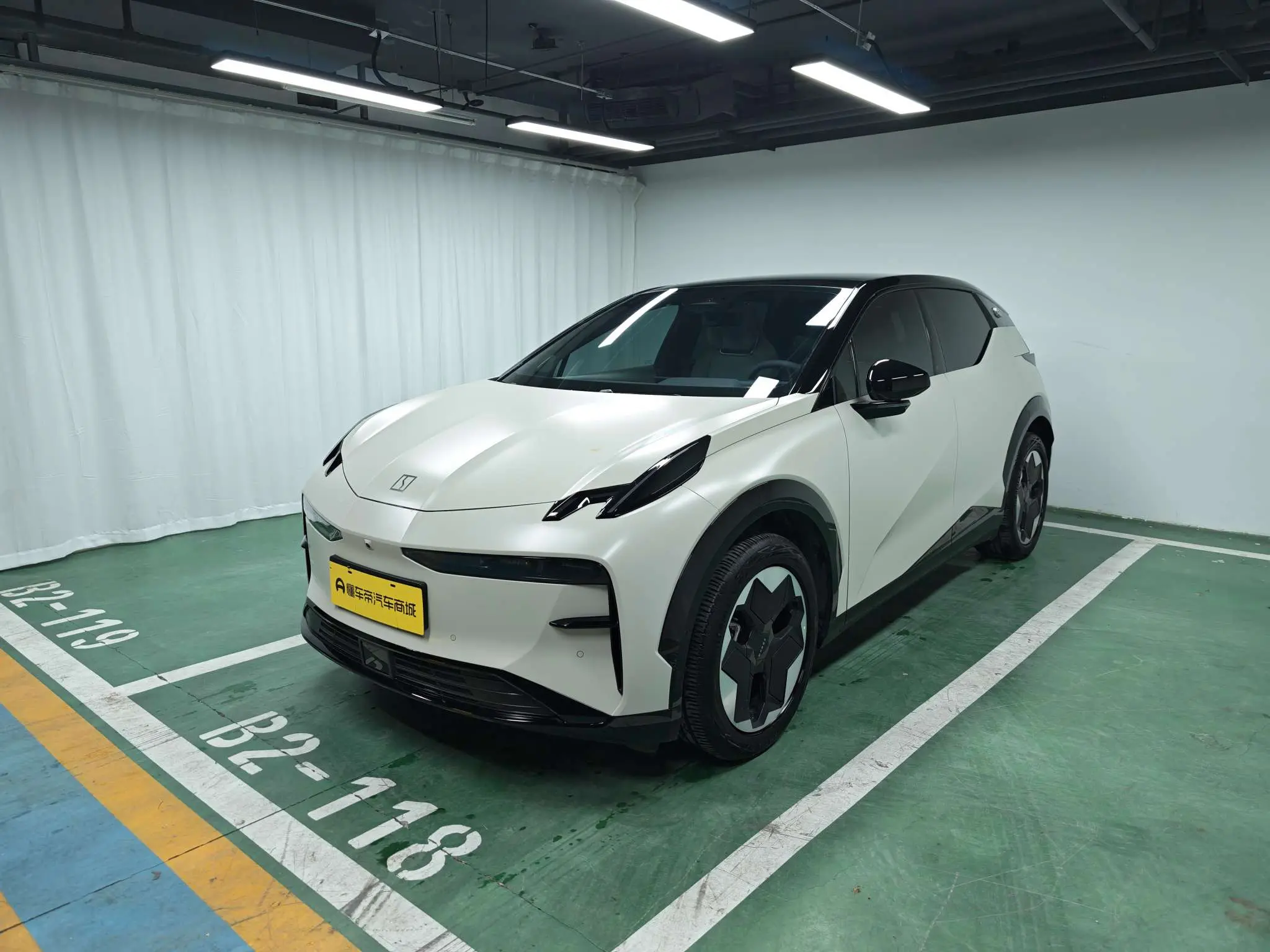 ZEEKR X  из Китая