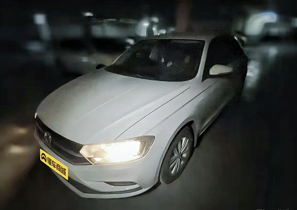 Volkswagen Bora  из Китая