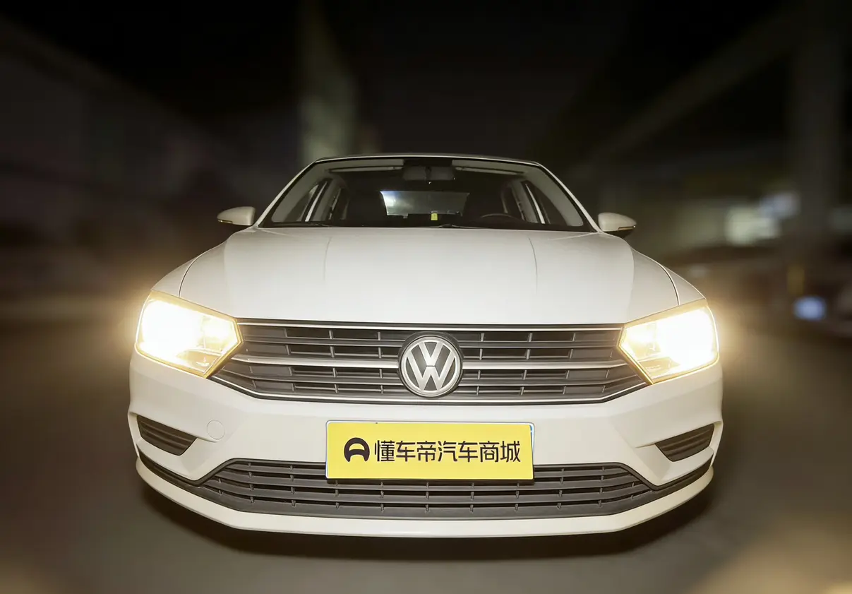 Volkswagen Bora  из Китая