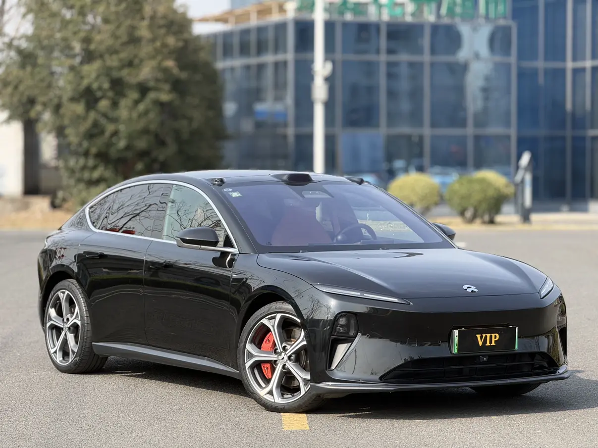 NIO ET5  из Китая