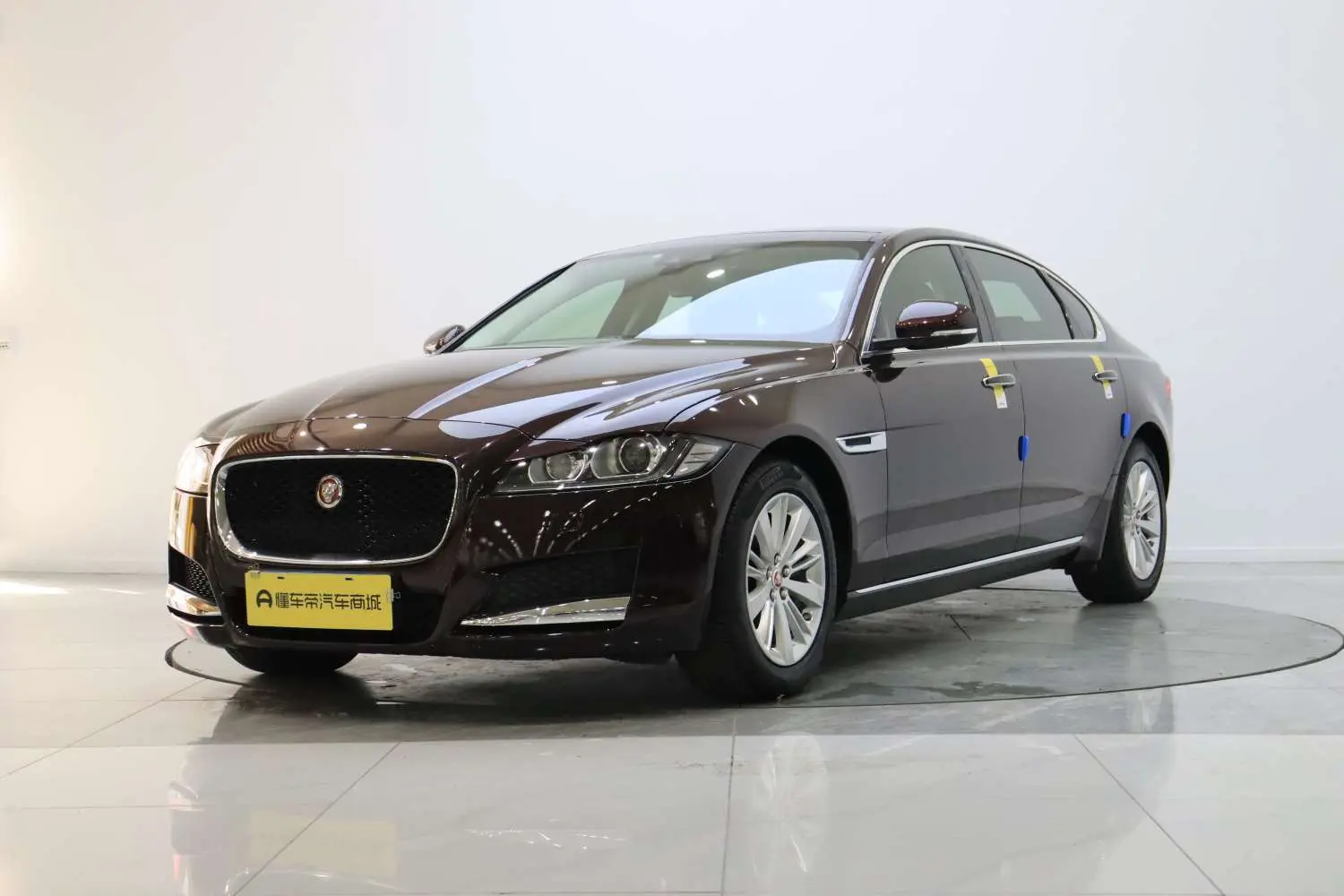 Jaguar XFL