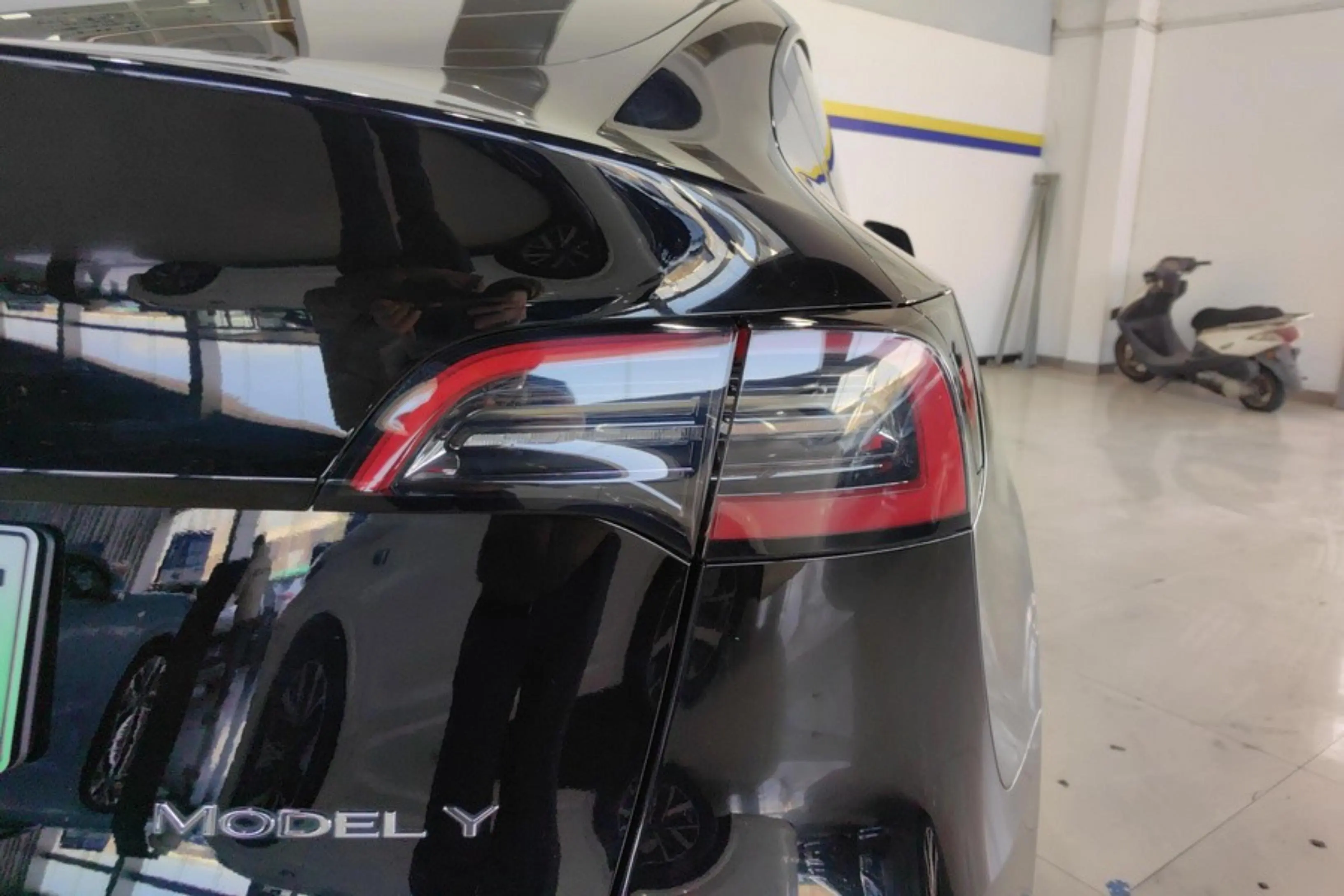 Tesla Model Y  из Китая