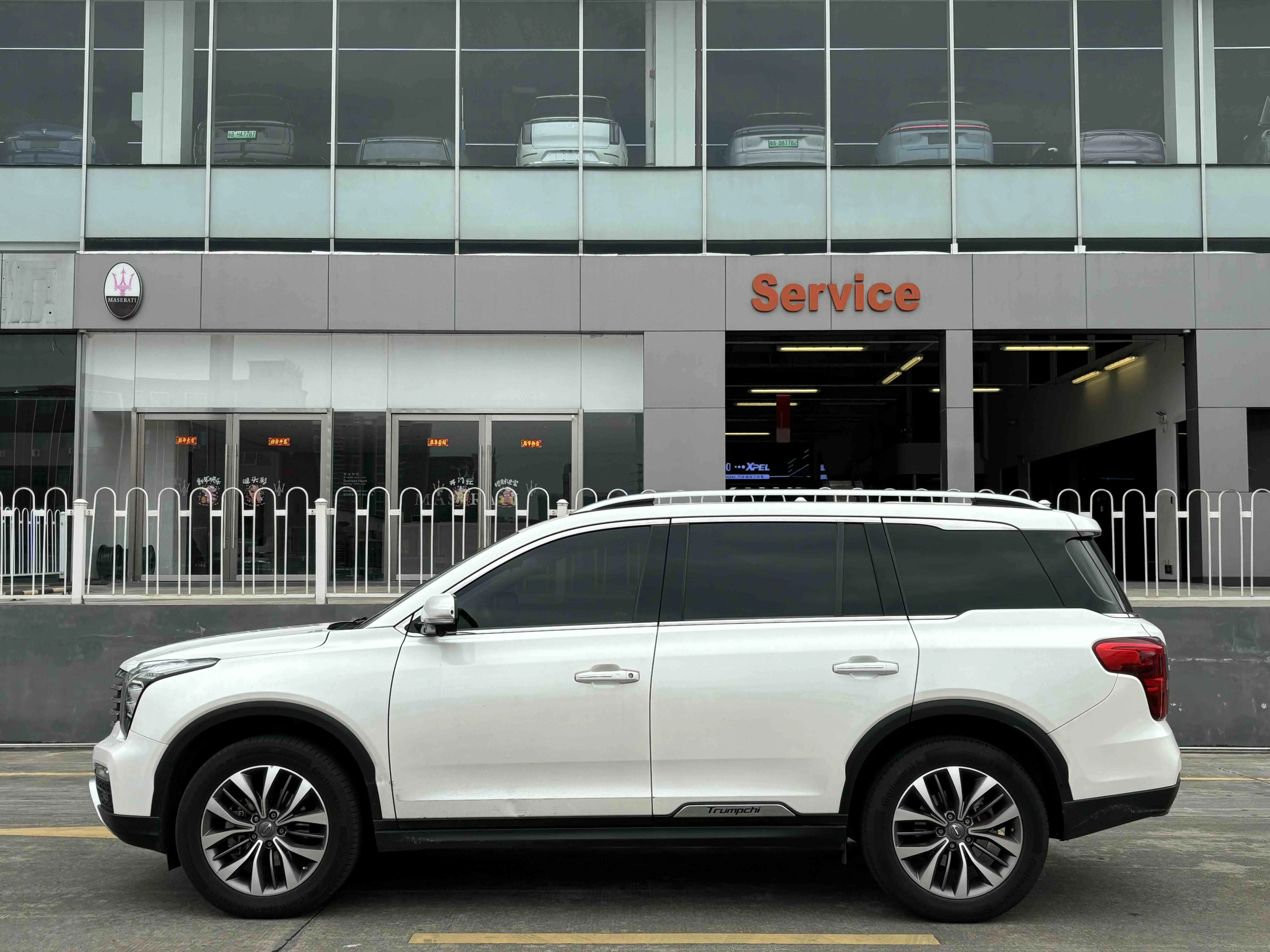 GAC Trumpchi GS8  из Китая