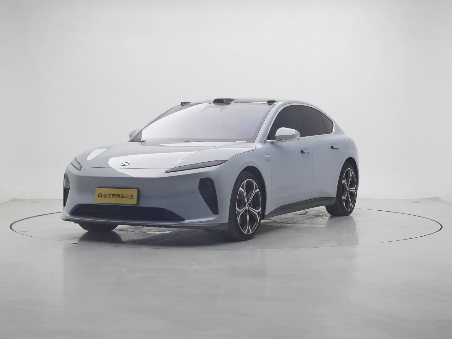 NIO ET5  из Китая