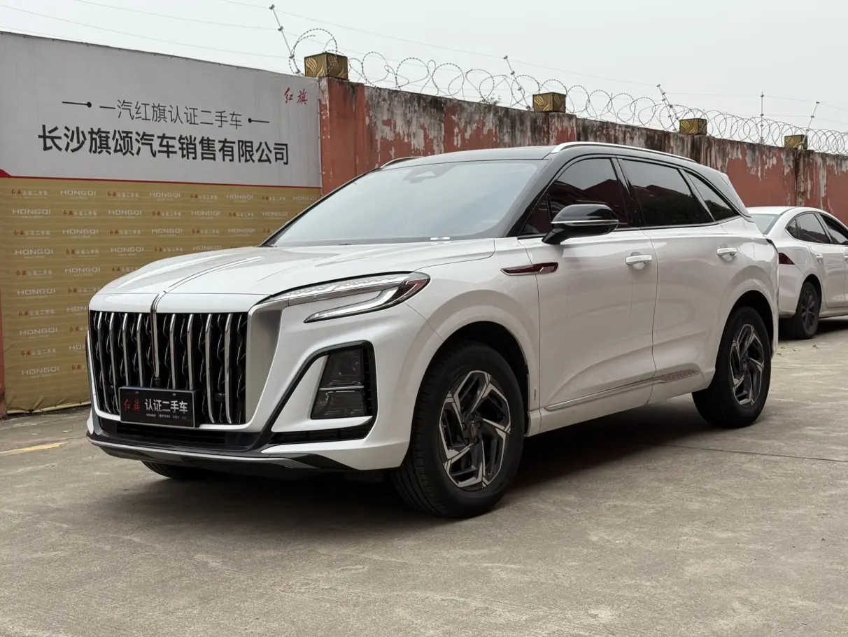 Hongqi HS3  из Китая