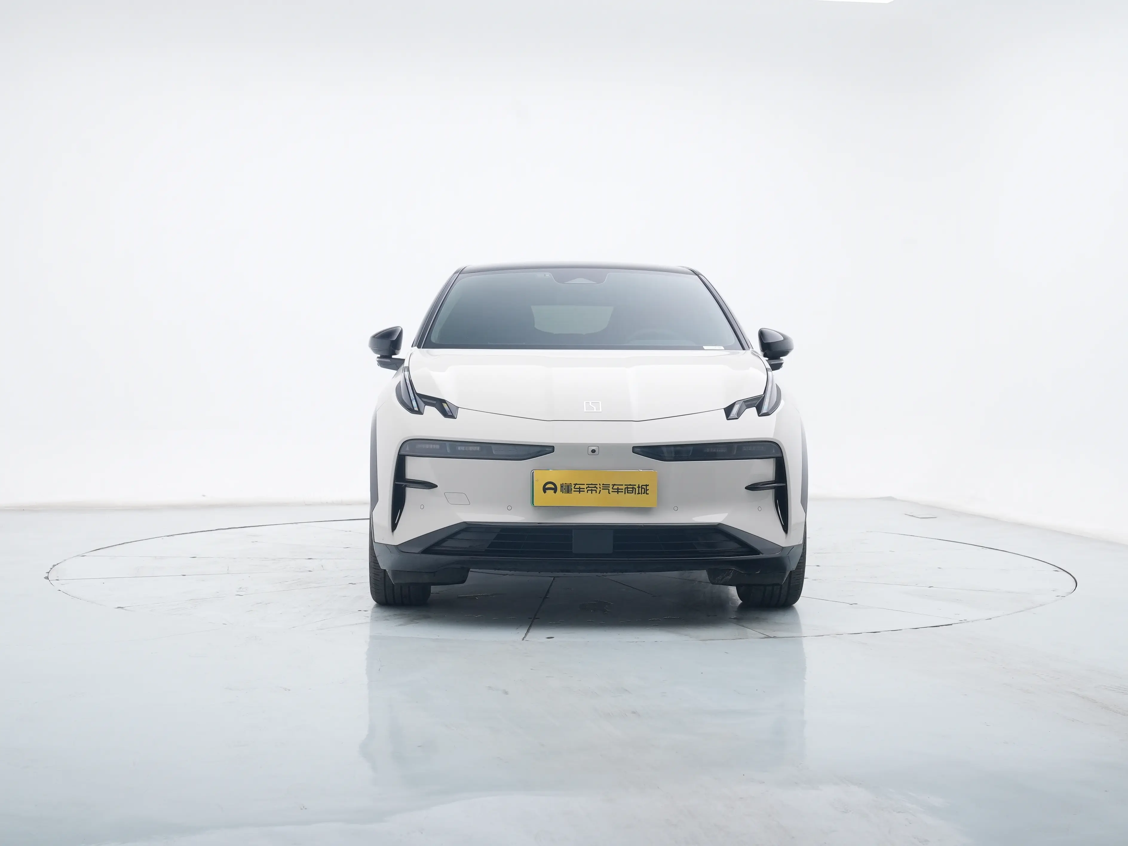 ZEEKR X  из Китая