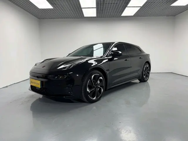 ZEEKR 001  из Китая