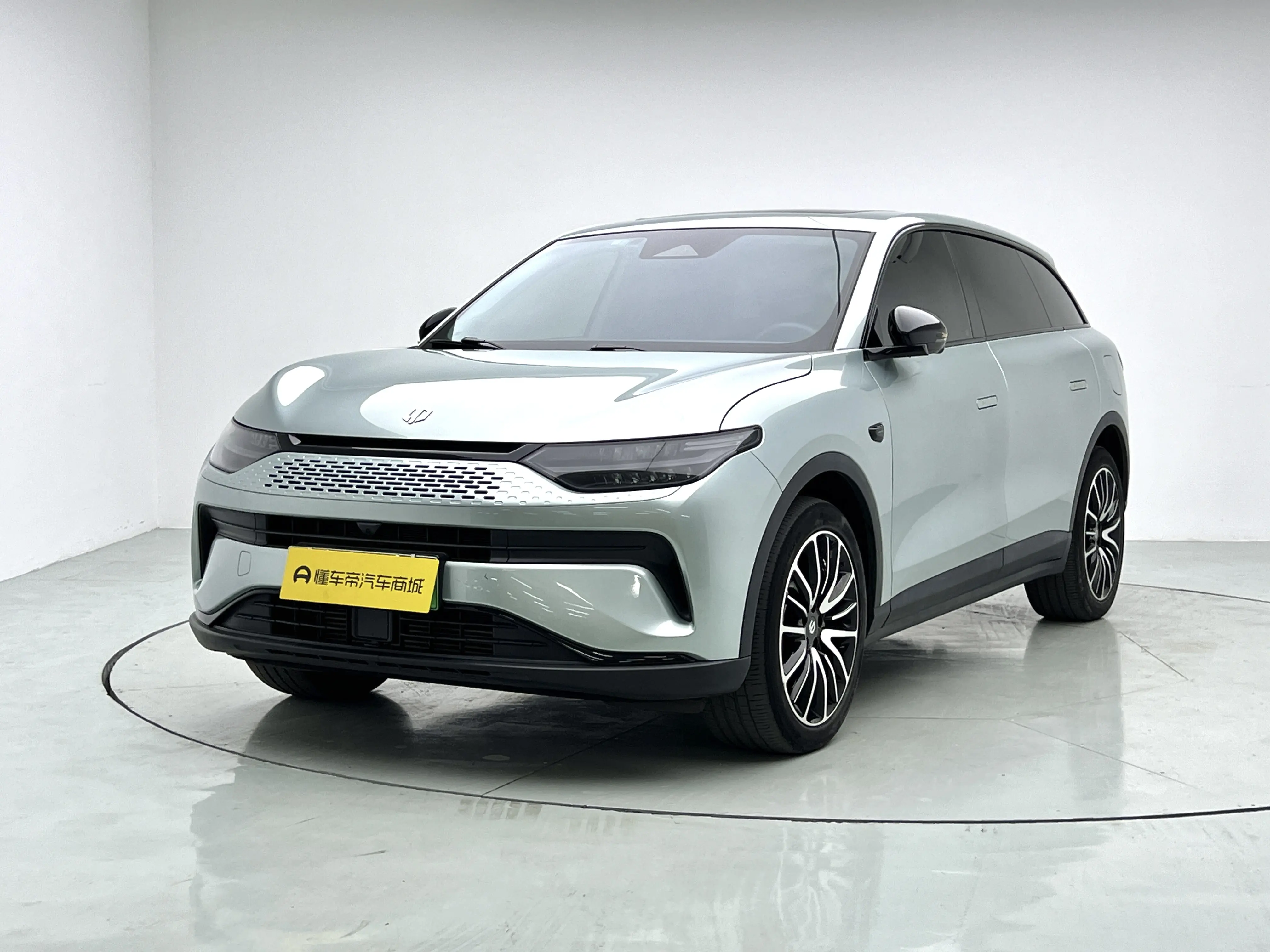 Leapmotor Zero running C11  из Китая