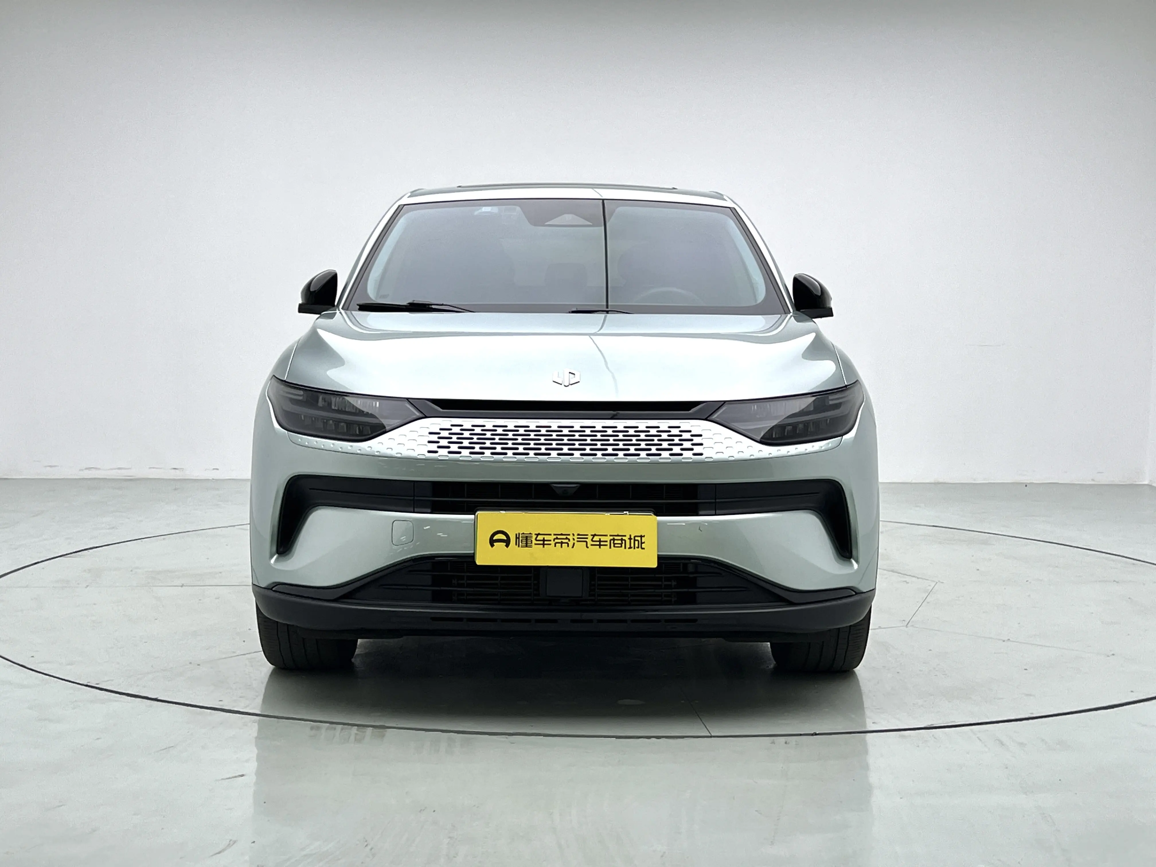 Leapmotor Zero running C11  из Китая