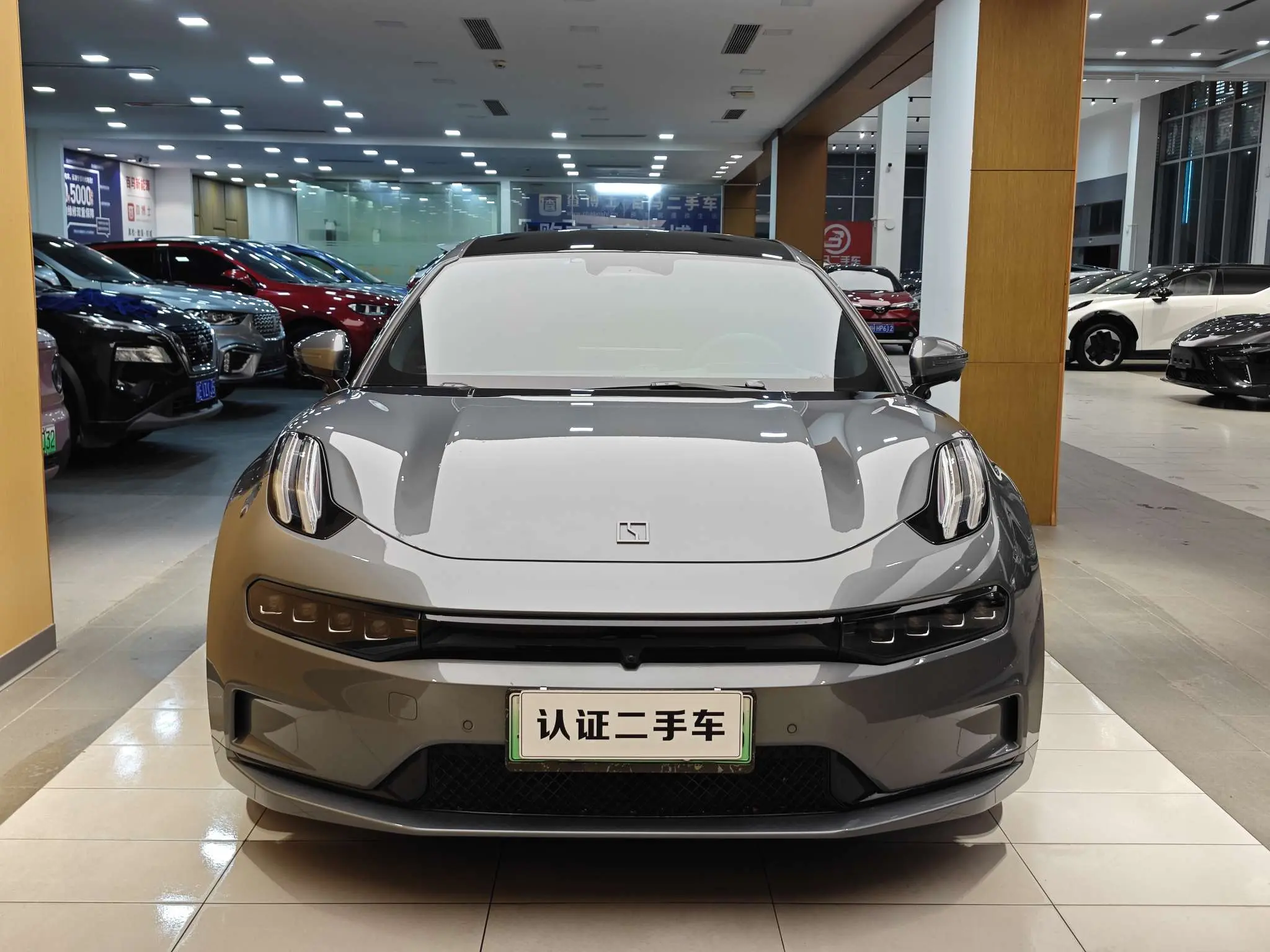 ZEEKR 001  из Китая