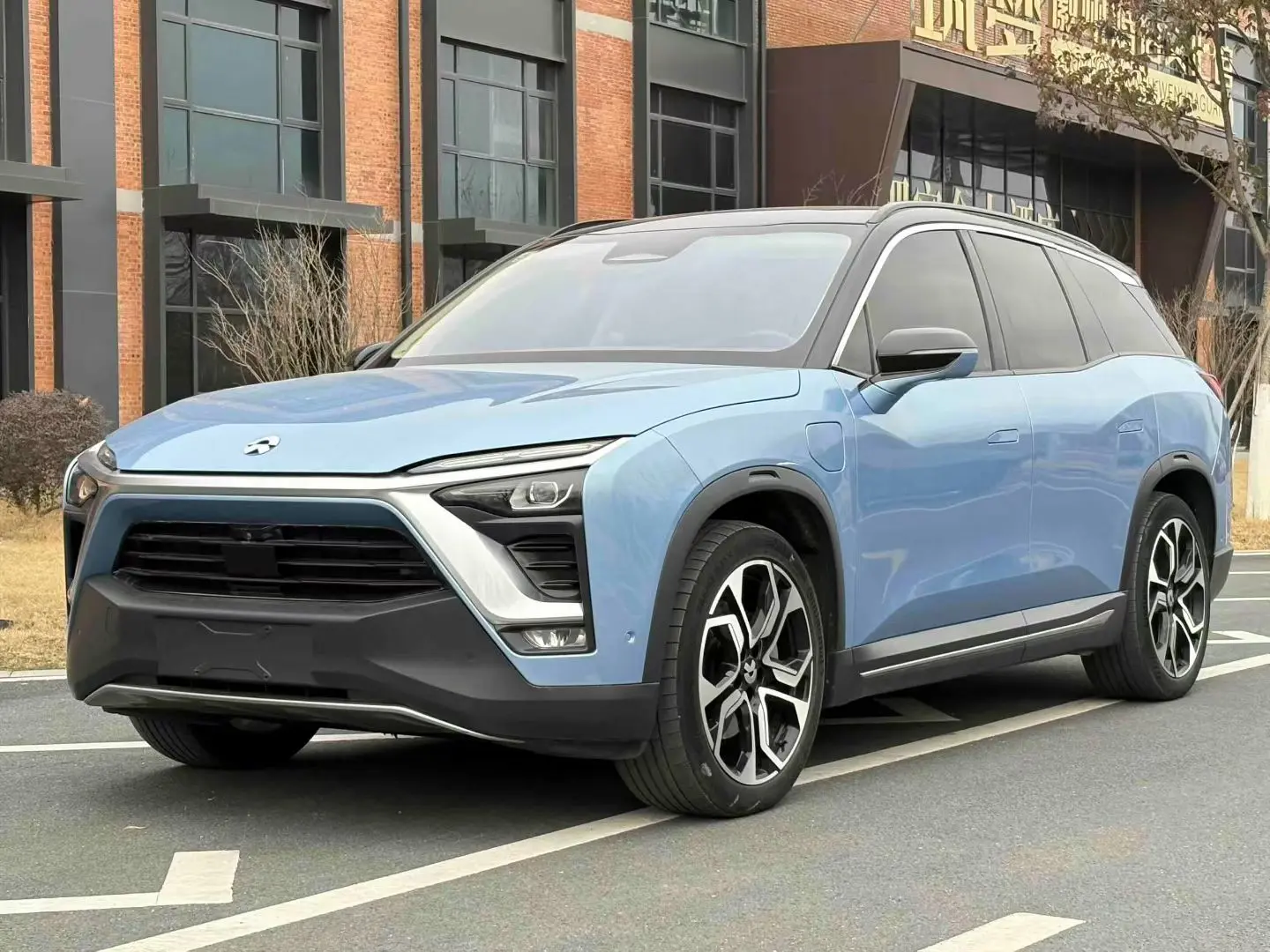 NIO ES8  из Китая