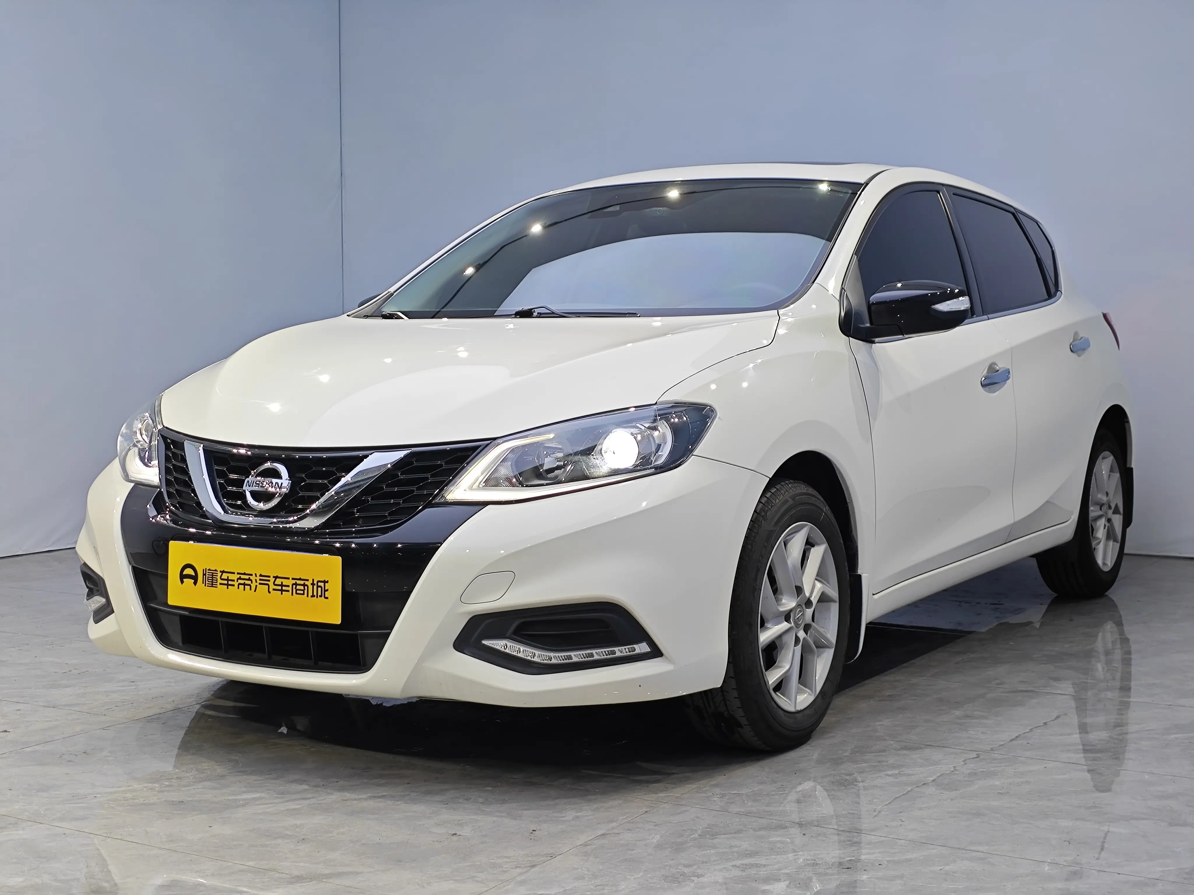 Nissan Tiida  из Китая