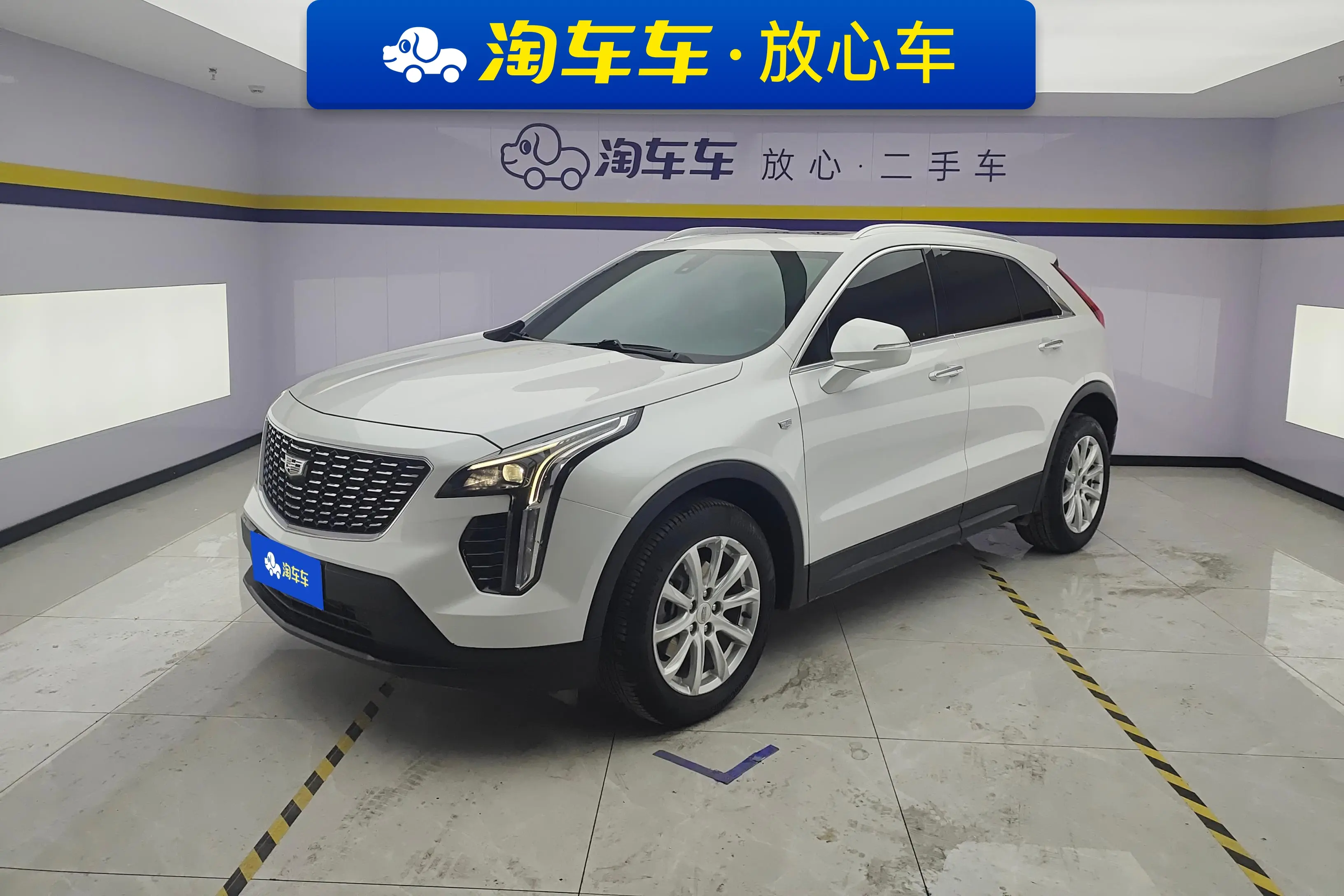 Cadillac XT4
