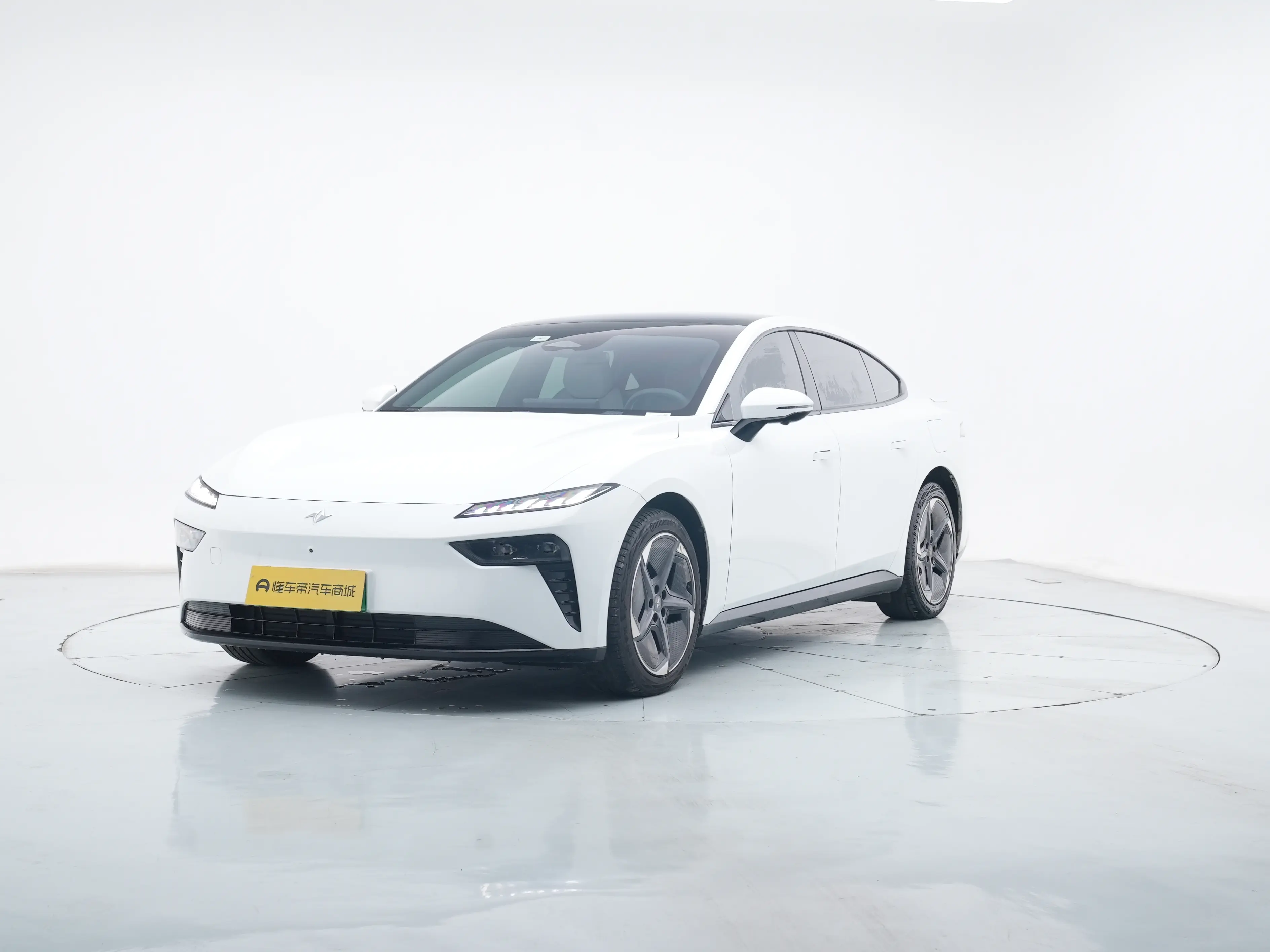 Dongfeng Eπ007  из Китая