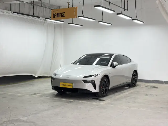 Dongfeng Eπ007  из Китая