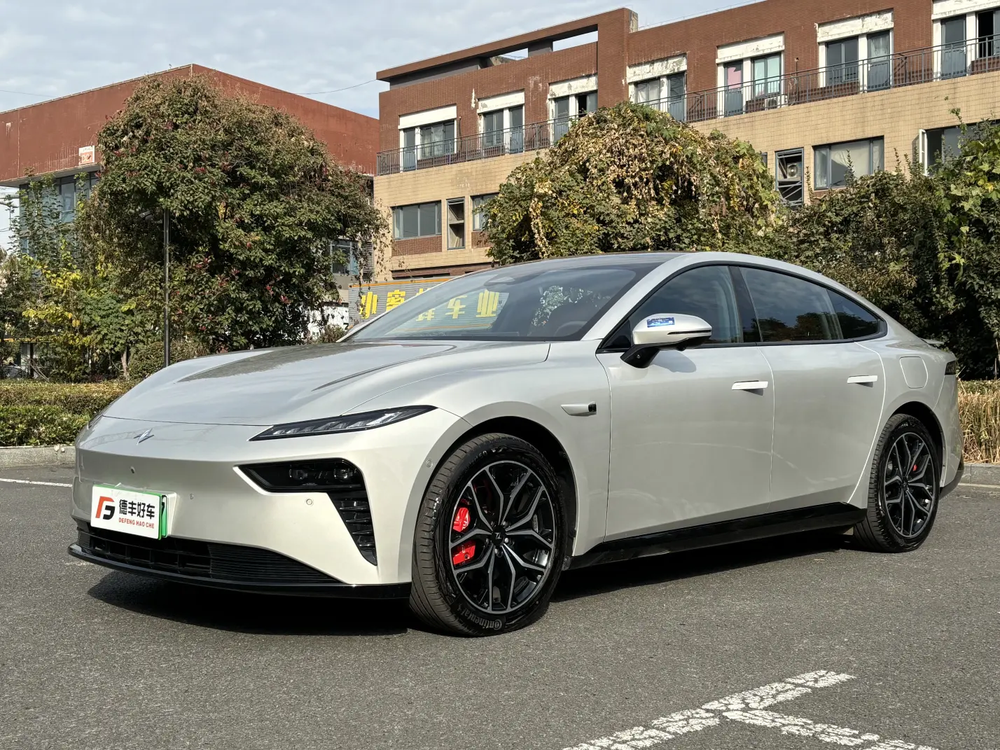 Dongfeng Eπ007  из Китая