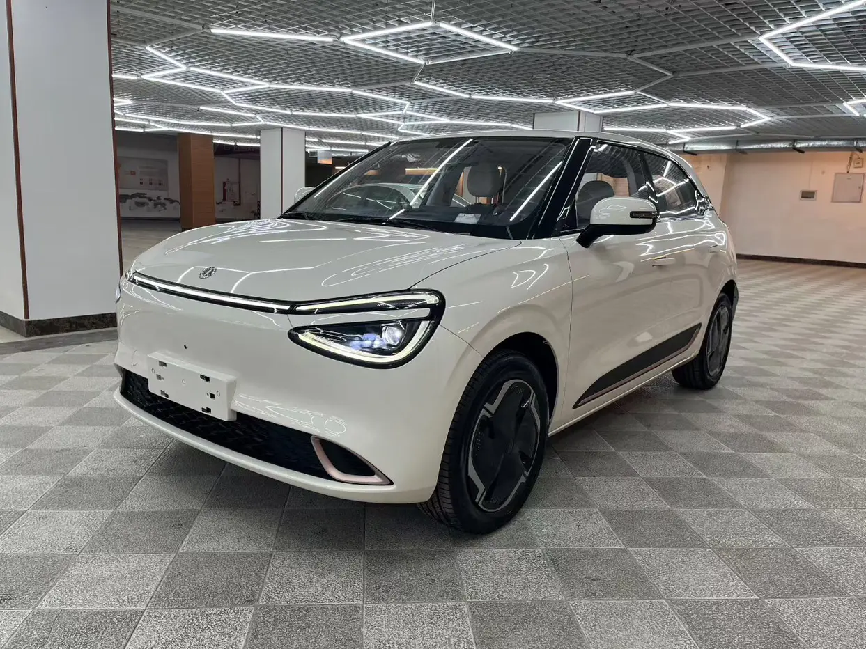 Dongfeng Nano 01  из Китая