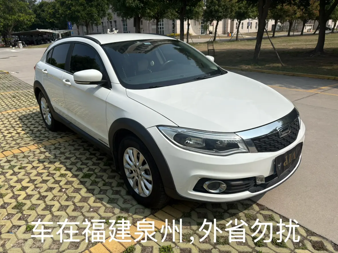 Qoros 3  из Китая