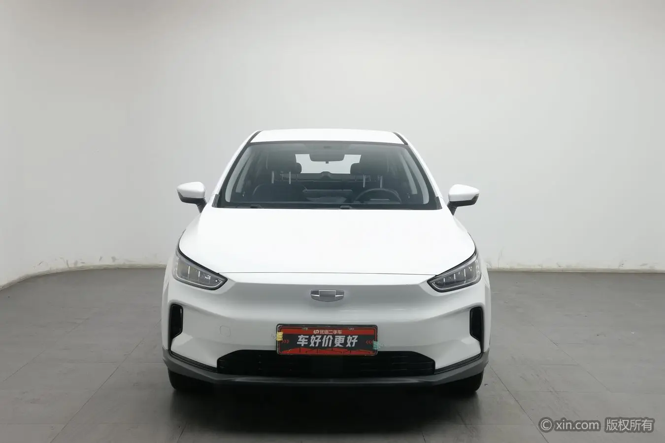 Geely Geometry C  из Китая