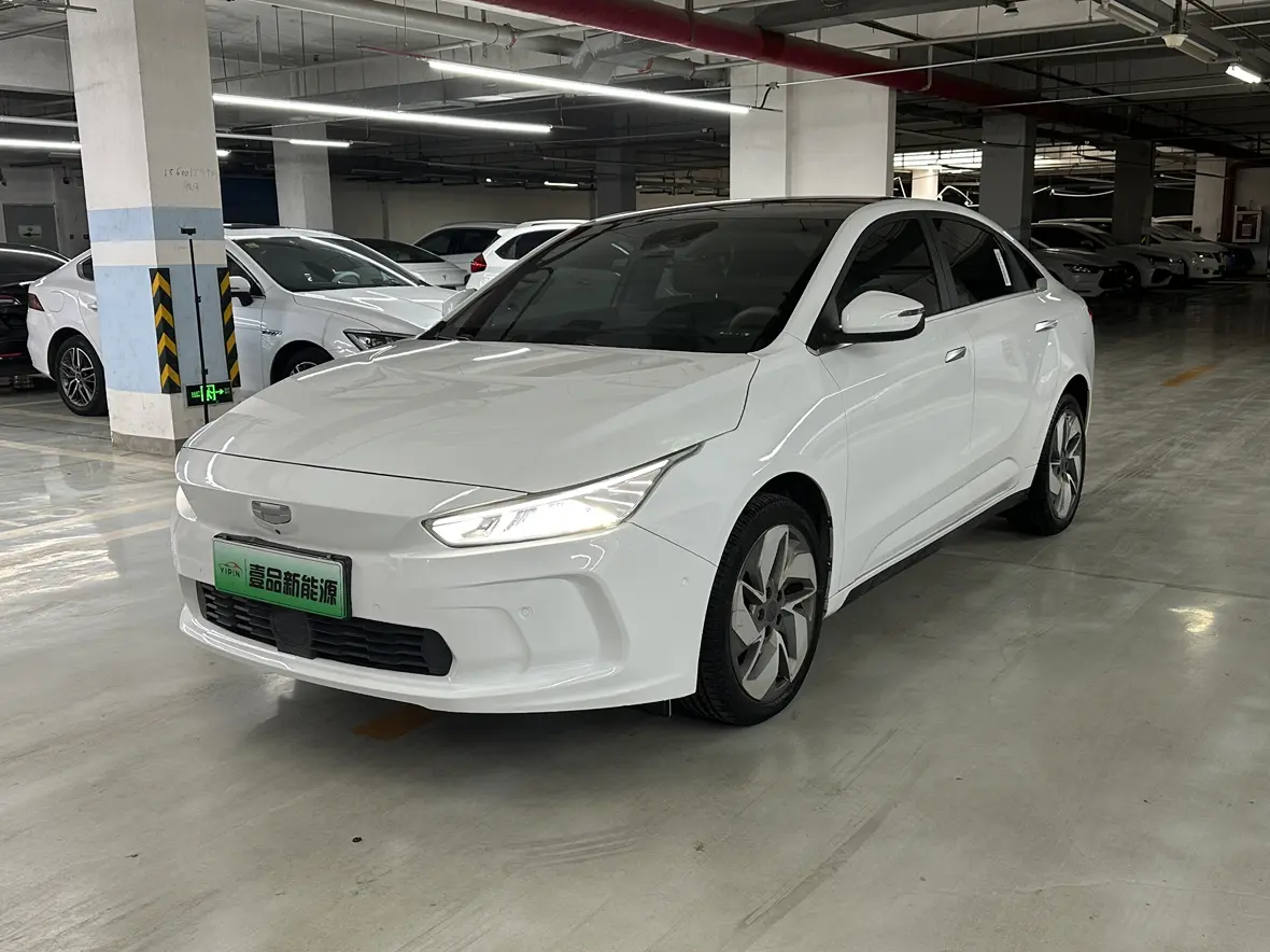 Geely Geometry A  из Китая